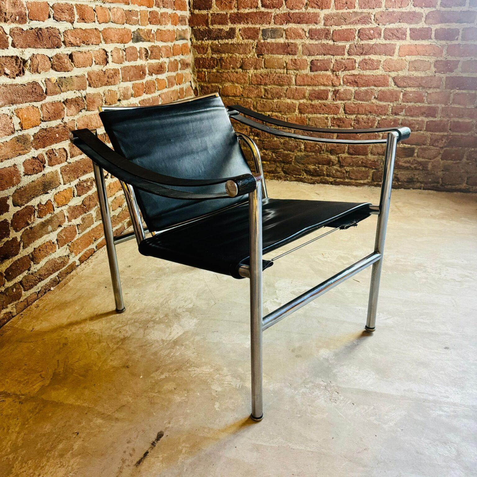 Metal Armchair LC1, Le Corbusier for Cassina For Sale