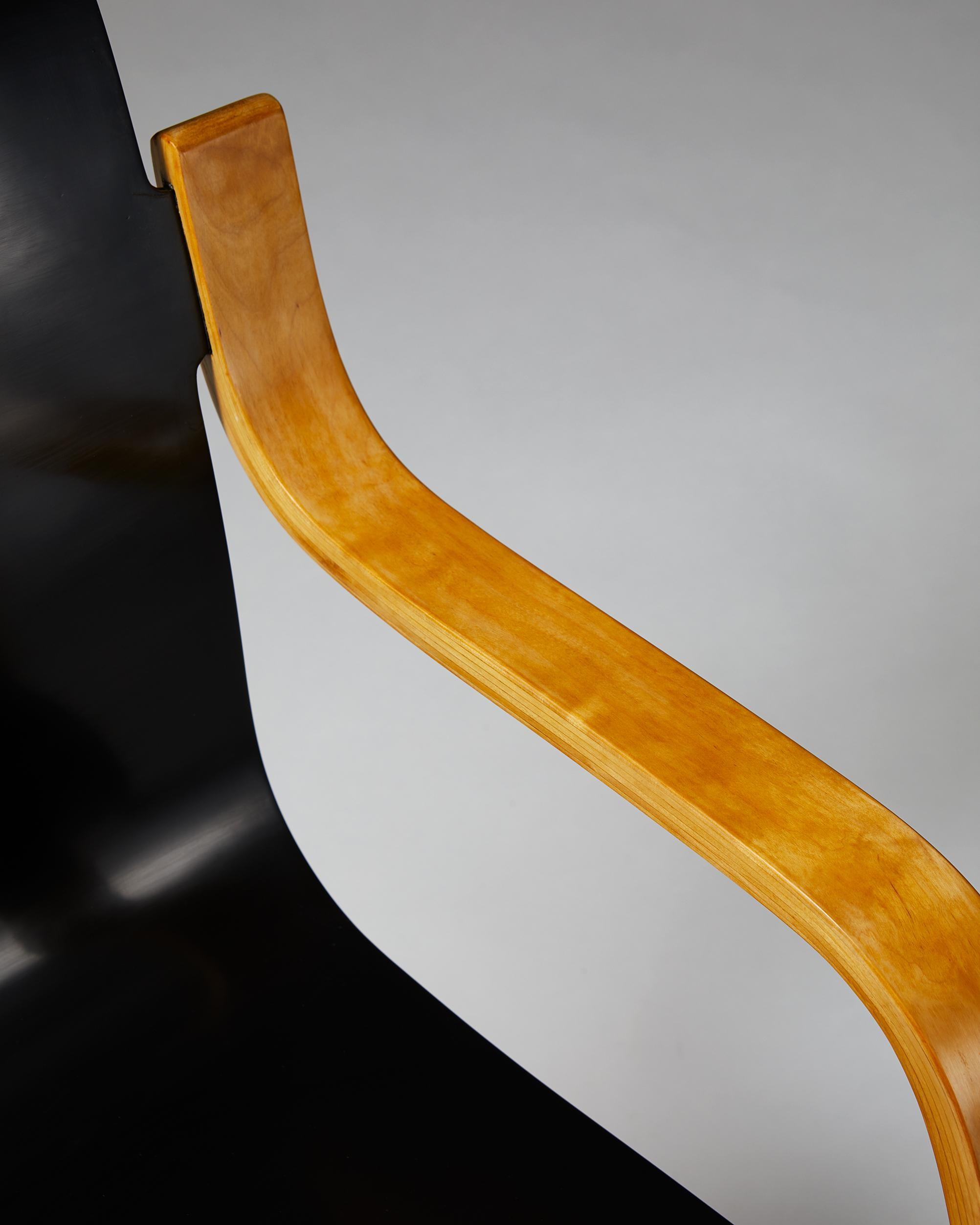 Armchair ‘Little Paimio’ #42 by Alvar Aalto for Artek, Finland, 1930s In Excellent Condition In Stockholm, SE