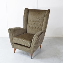 Armchair manufactured by ISA attributed to Gio Ponti 1950s.