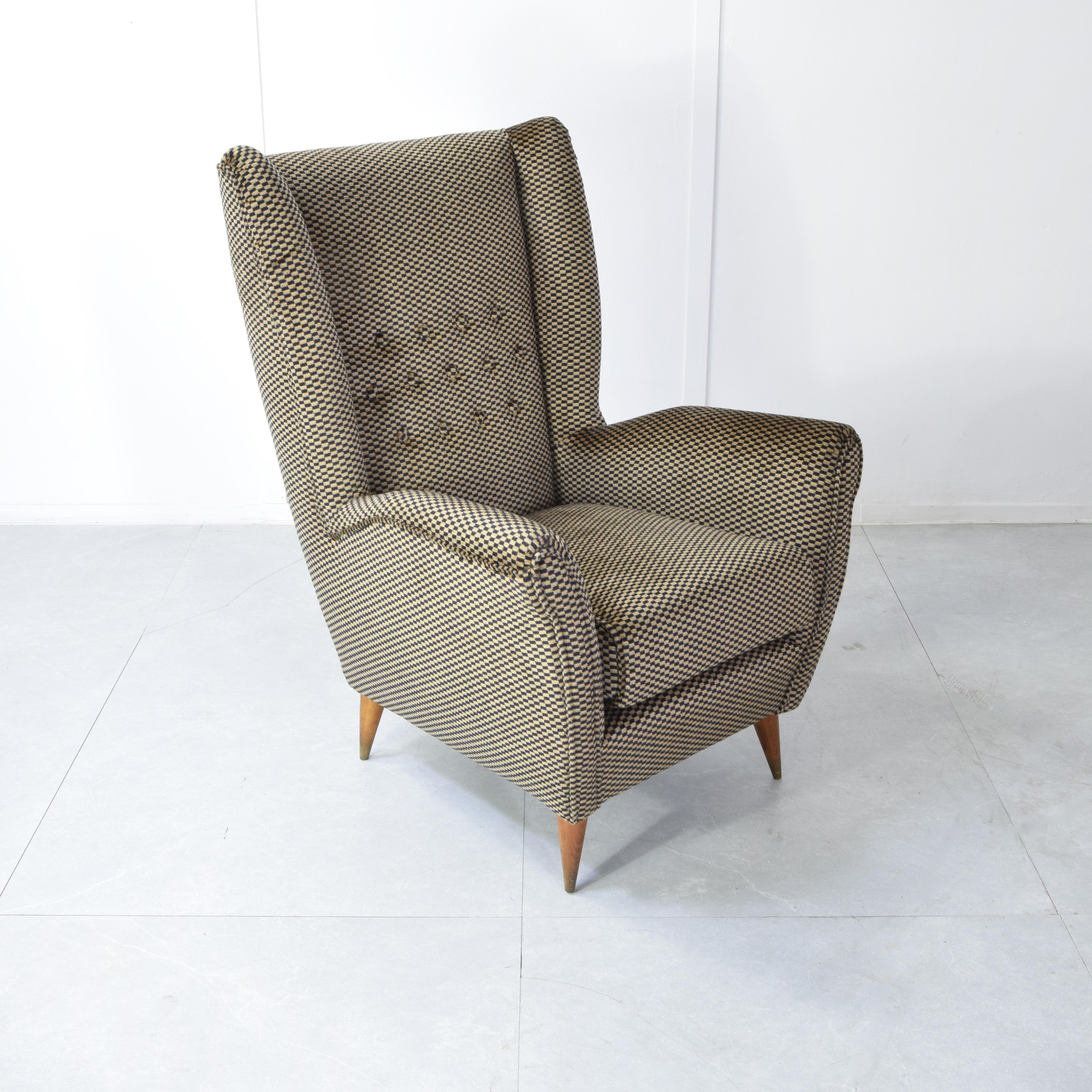 Armchair manufactured by ISA attributed to Gio Ponti 1950s. In condizioni buone in vendita a bari, IT