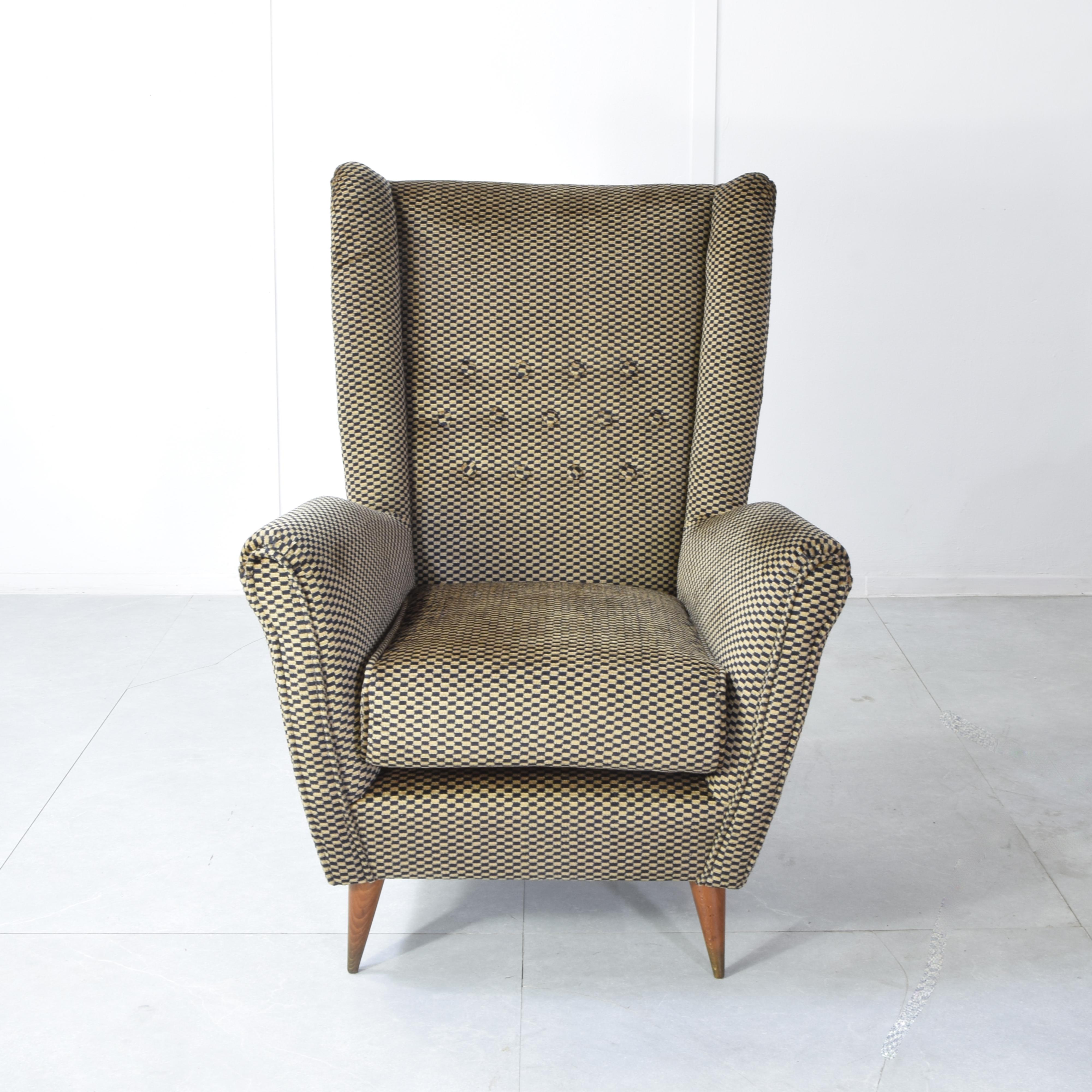 Armchair manufactured by ISA attributed to Gio Ponti 1950s. in vendita 2