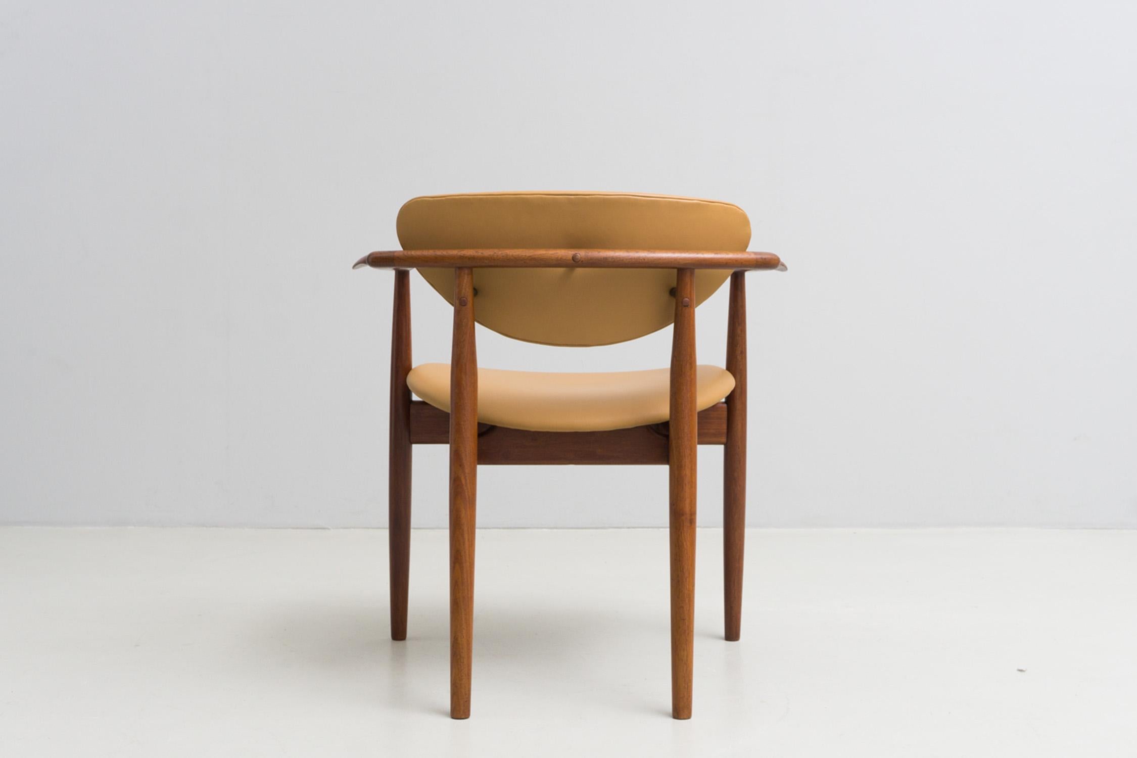 Sessel, Modell '109', von Finn Juhl, 1955 (Dänisch) im Angebot