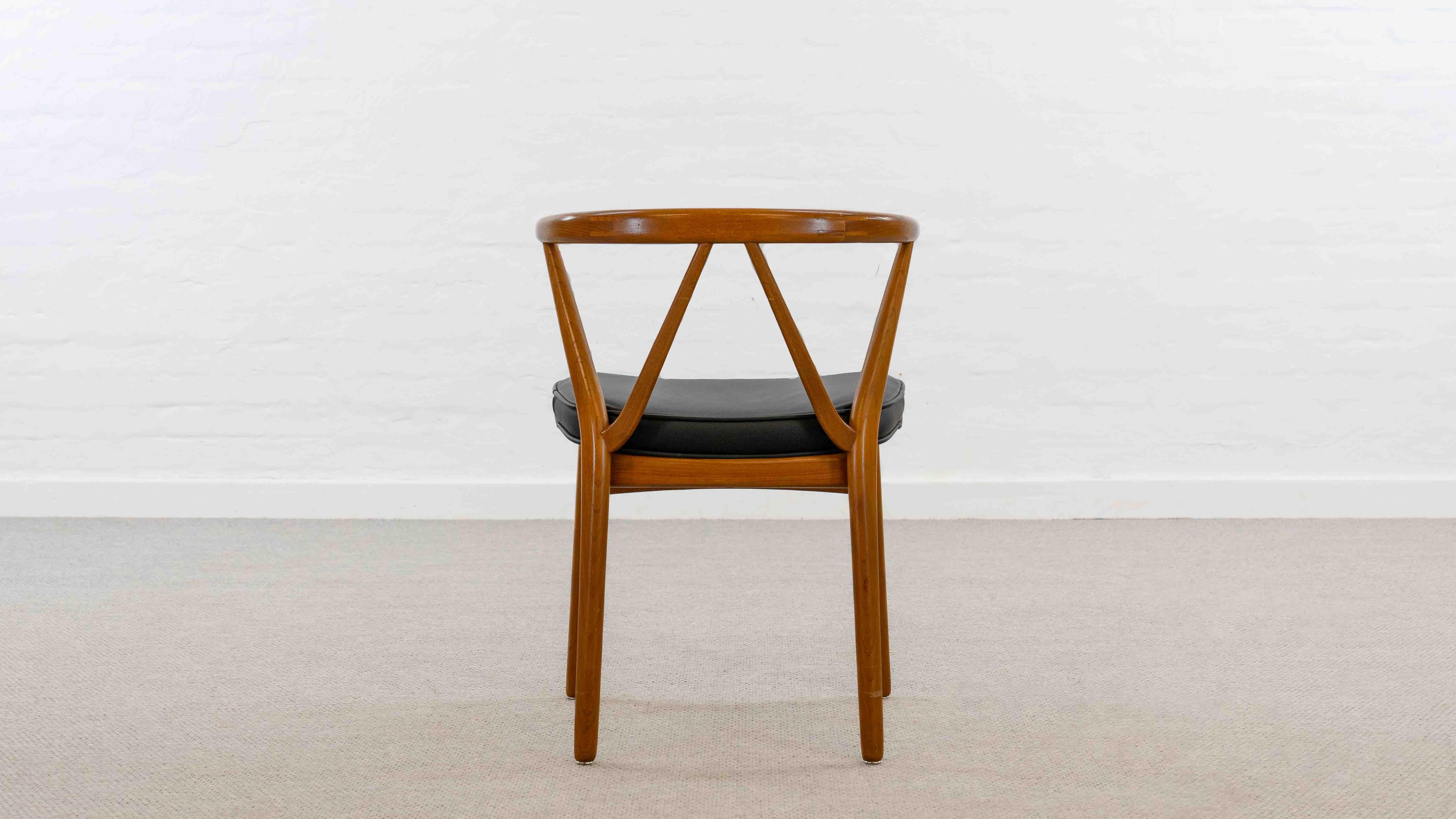 Sillón Modelo 255 de Henning Kjaernulf para Bruno Hansen en Teca en Bueno estado para la venta en Halle, DE