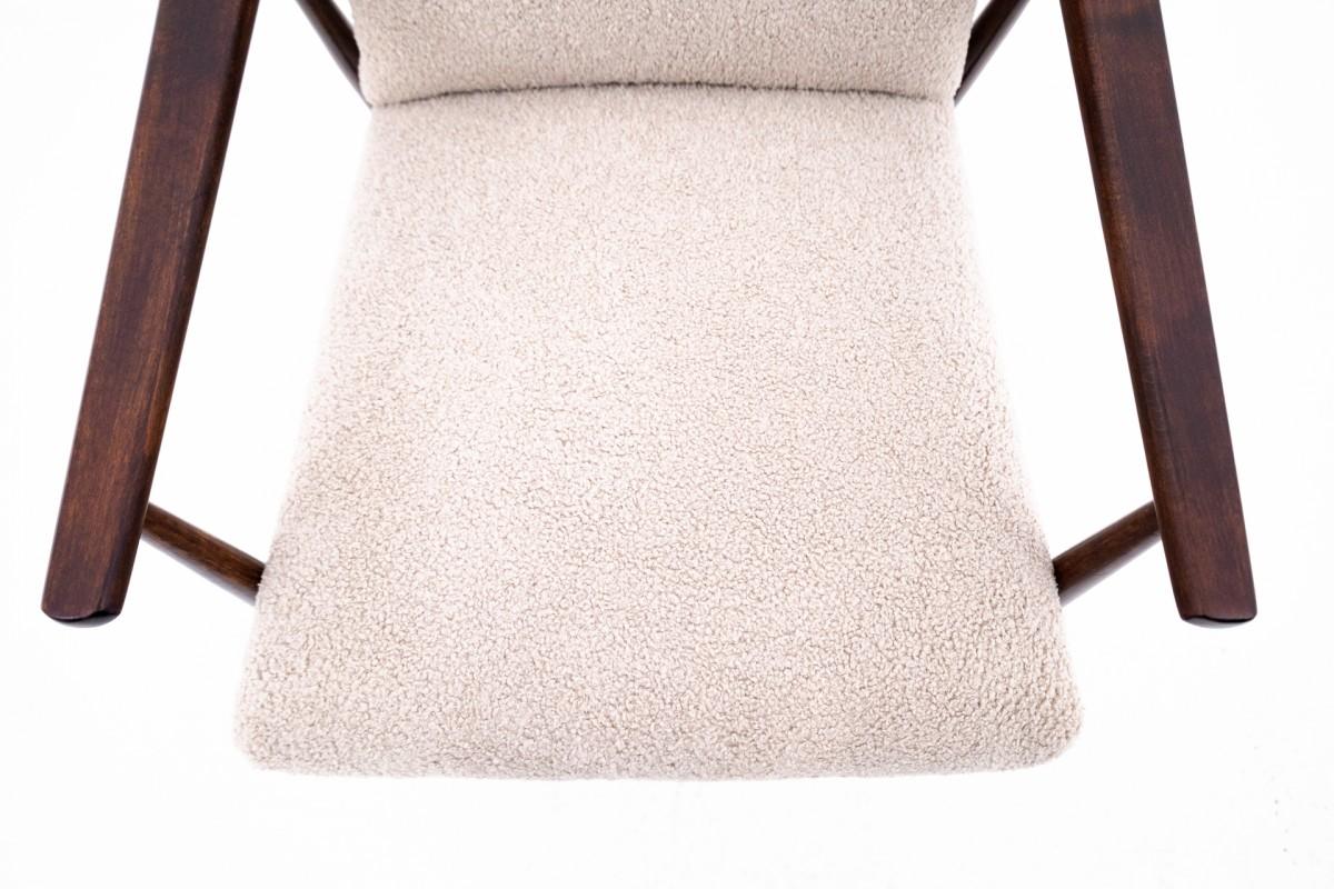 Bouclé Armchair, model 300-190, designed by H. Lis, Poland, 1960s. For Sale