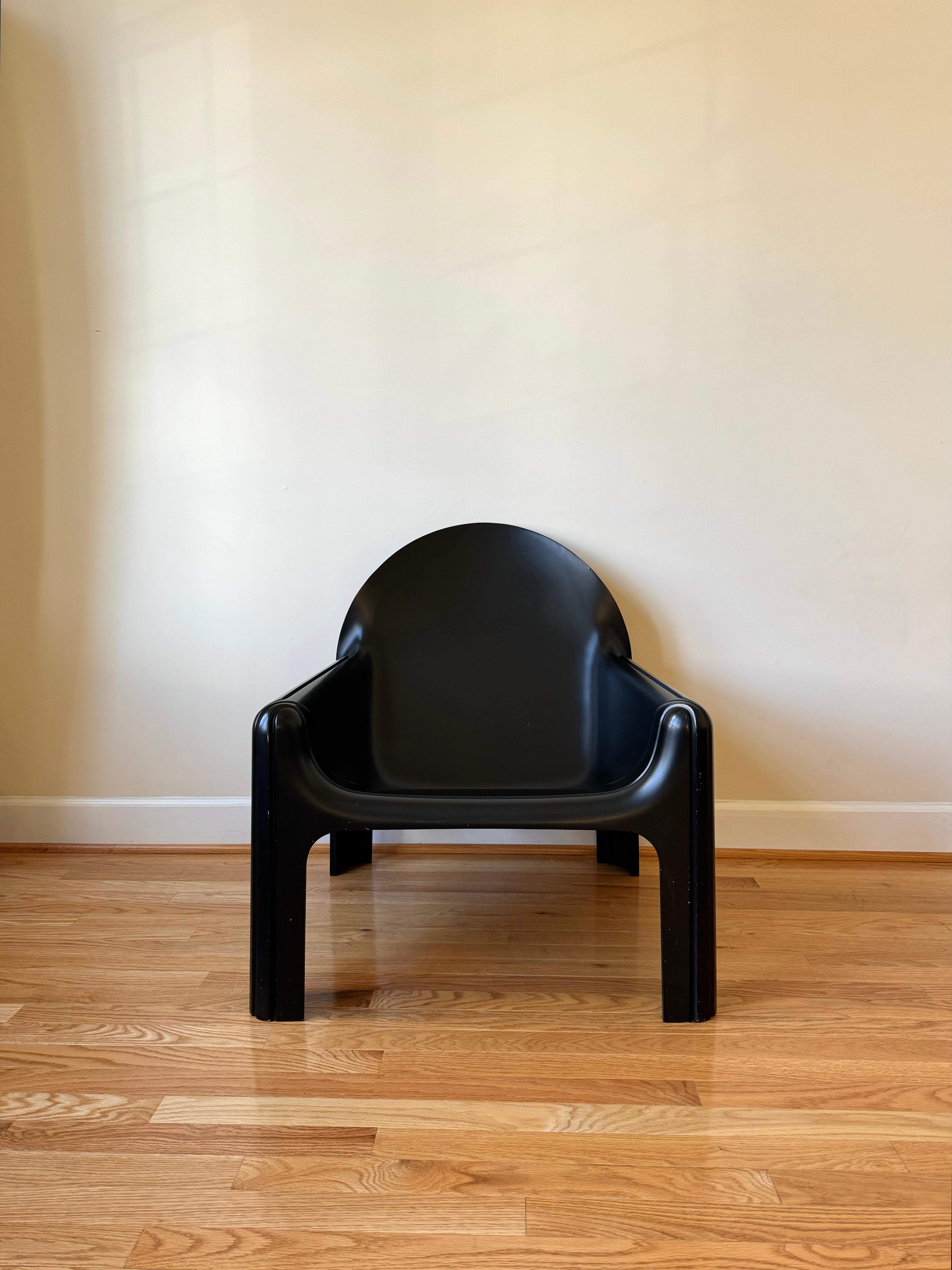 Mid-Century Modern Fauteuil modèle 4794 de Gae Aulenti pour Kartell en vente