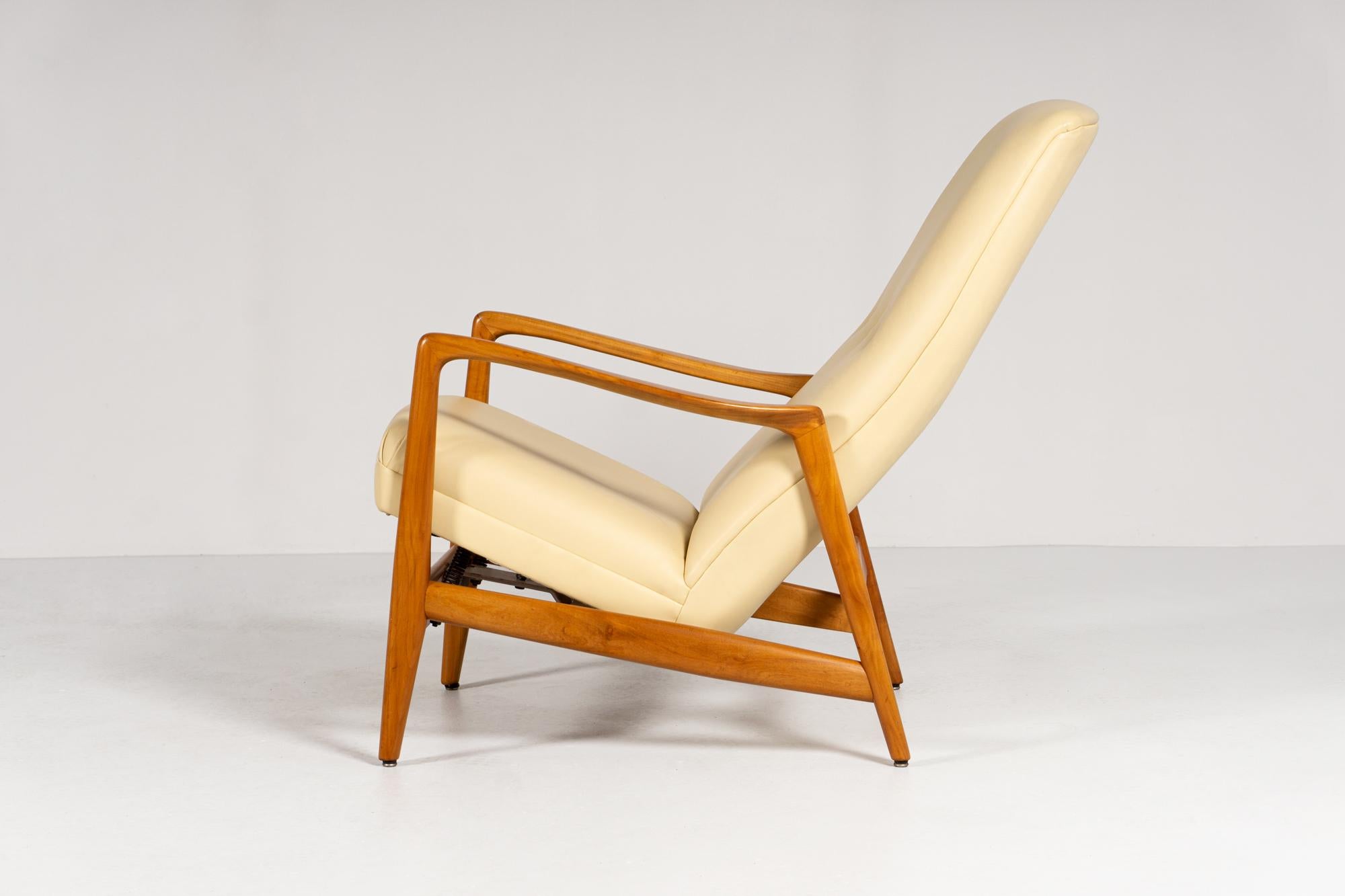 Fauteuil Modèle 829 de Rastad and Relling, Cassina, Italie, 1960 en vente 1