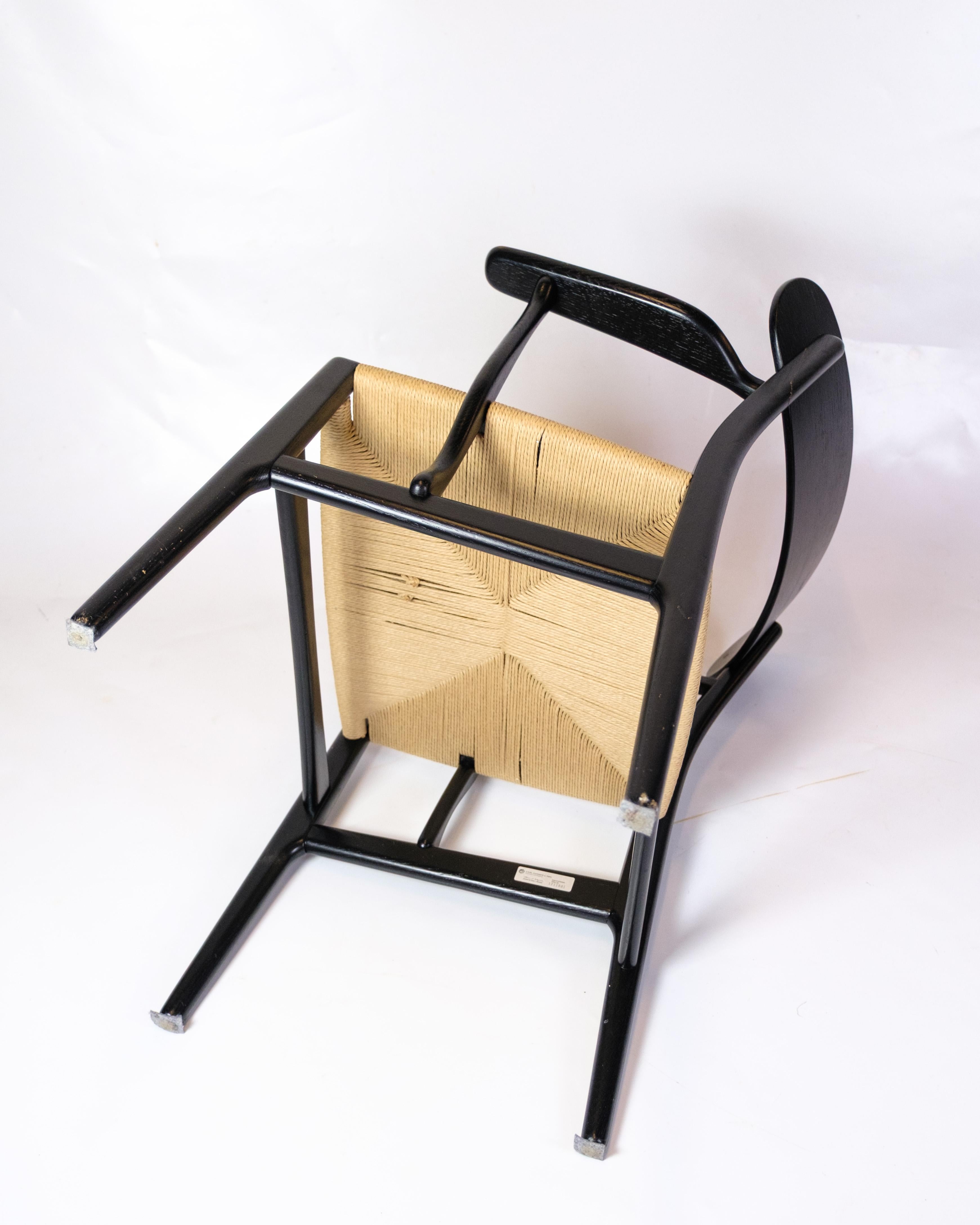 Sessel Modell CH26 In Schwarzer Eiche Von Hans J. Wegner Für Carl Hansen & Son (Gemalt) im Angebot