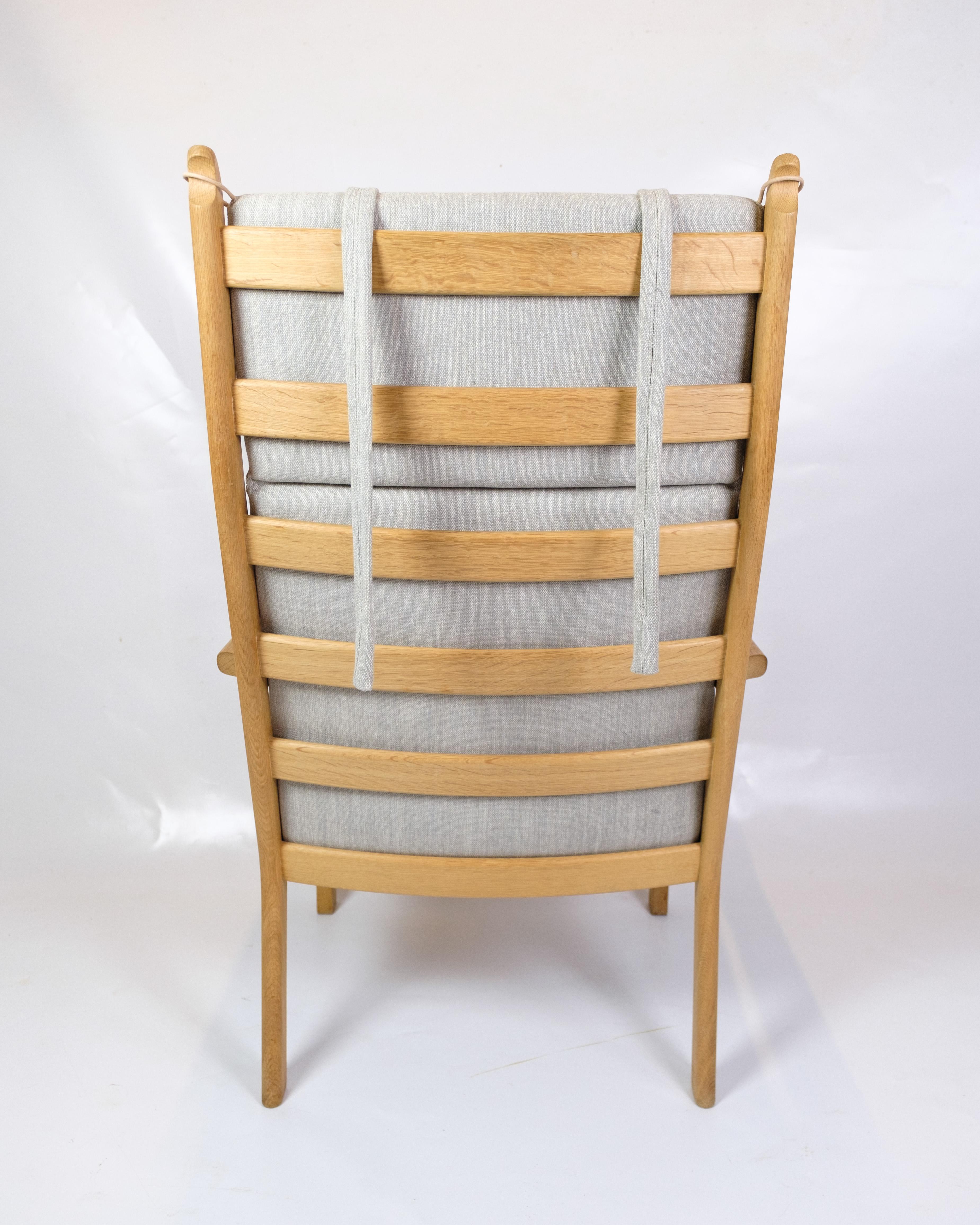 Fauteuil modèle GE284 en chêne à haut dossier par Hans J. Wegner pour Getama Bon état - En vente à Lejre, DK