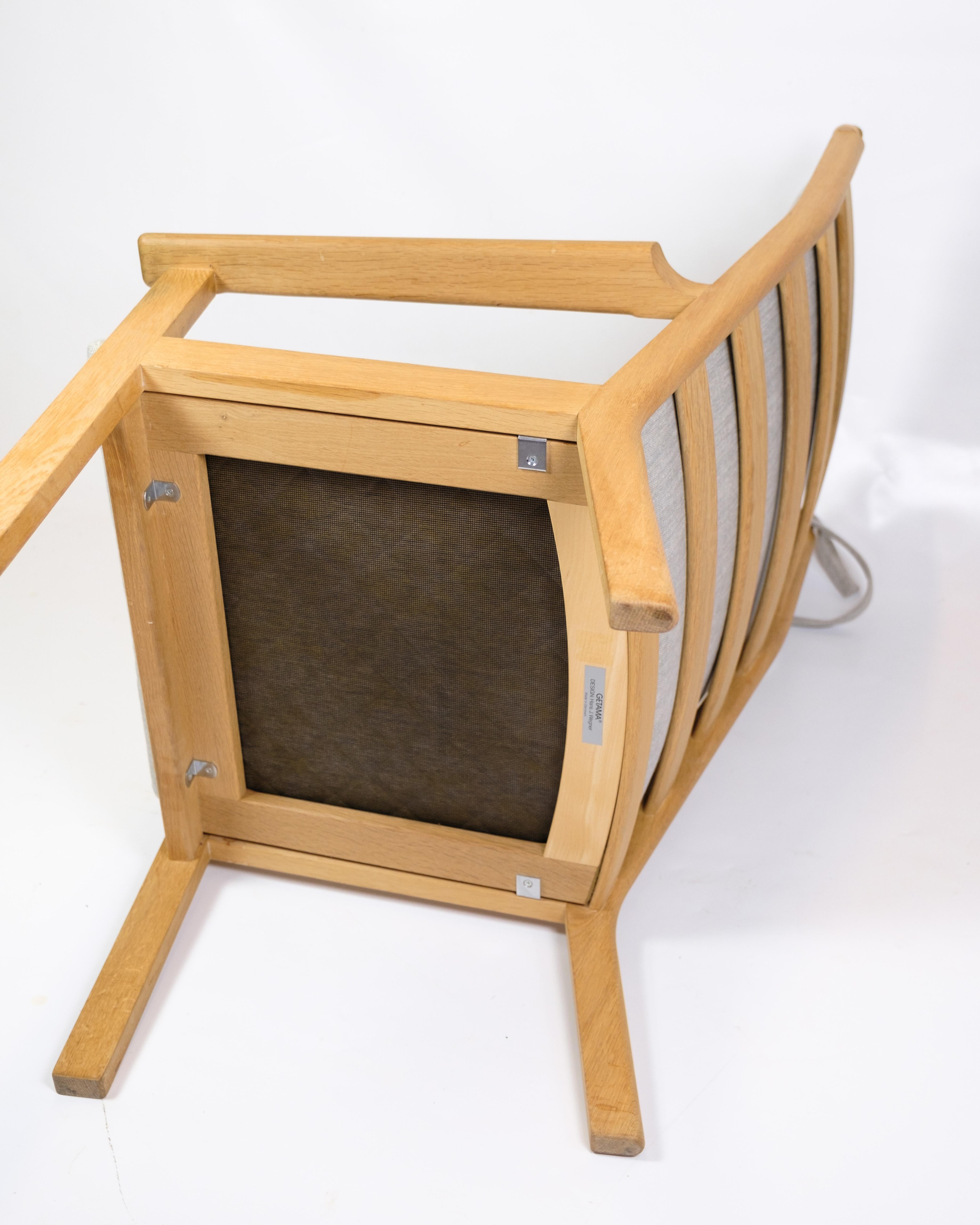 Chêne Fauteuil modèle GE284 en chêne à haut dossier par Hans J. Wegner pour Getama en vente