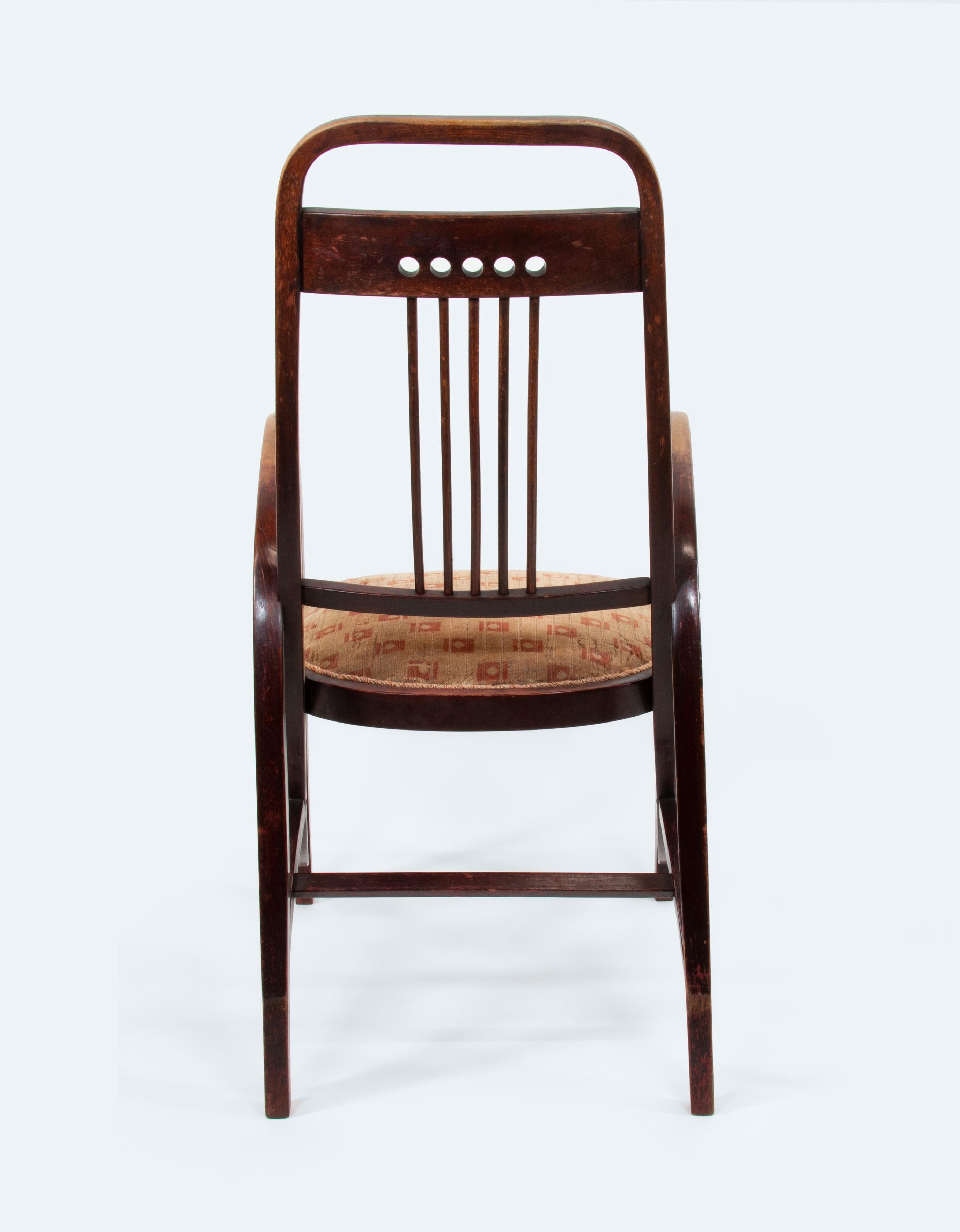 Laqué Fauteuil modèle n° 511 par Wiener Werkstätten pour Thonet à la manière d'un musée, 1904 en vente