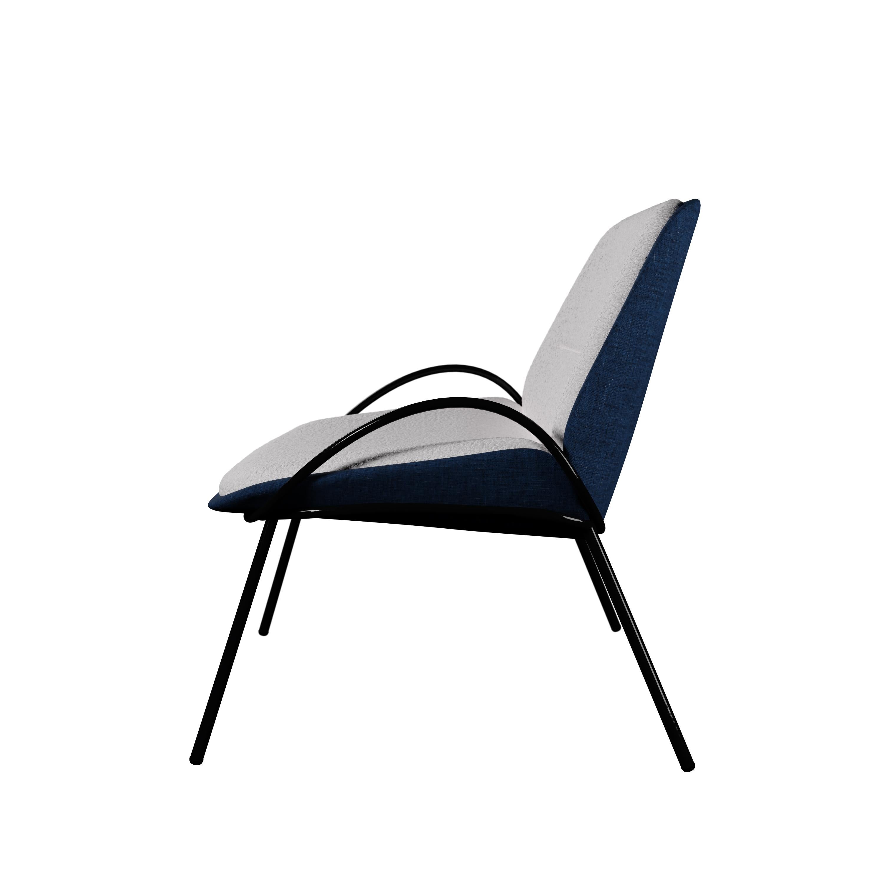 Industriel Armchair Munch with half arm in fabric and boucle handcrafted by Murmurio en vente