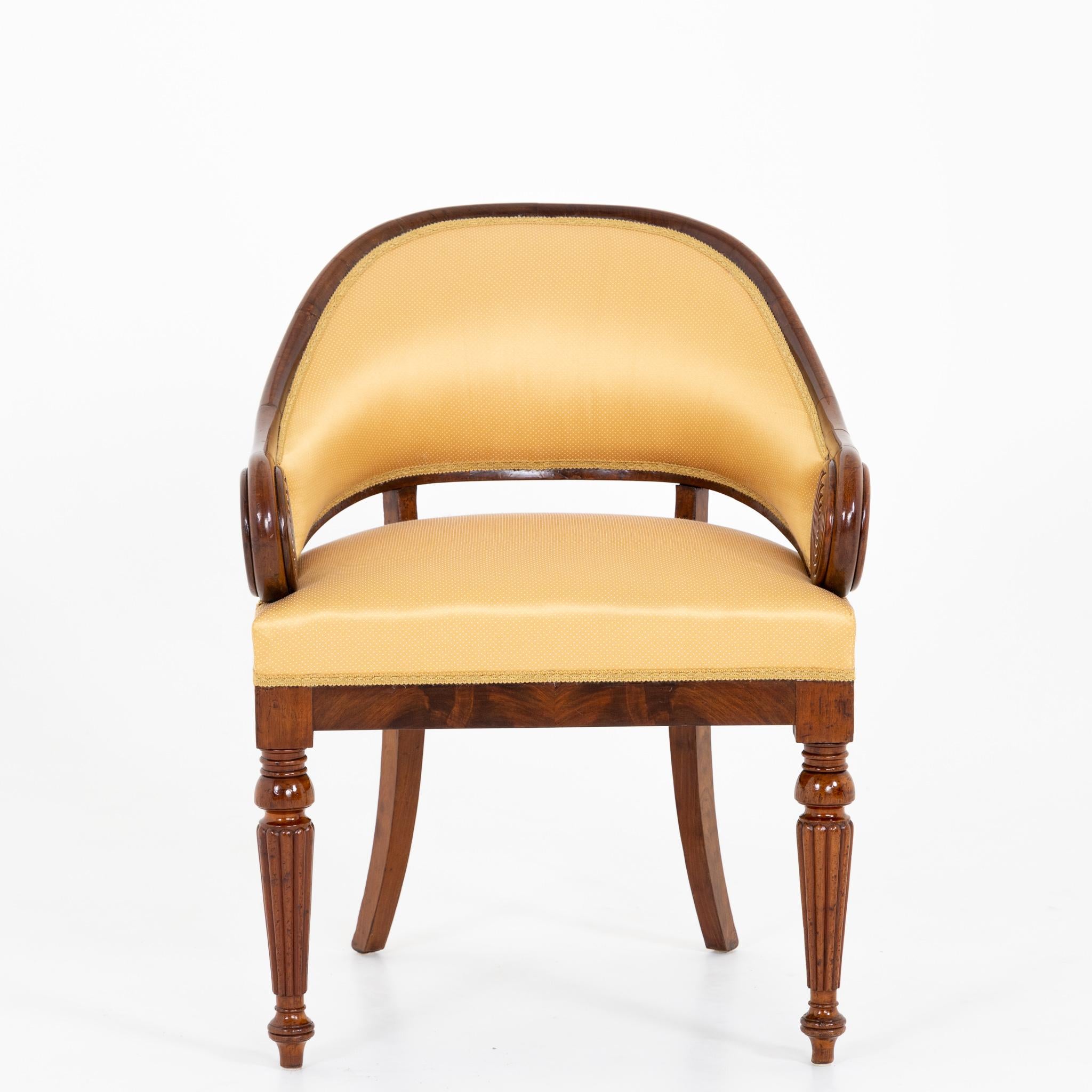 Armchair, Northern Europe / Northern Germany, circa 1830 In Good Condition In Greding, DE