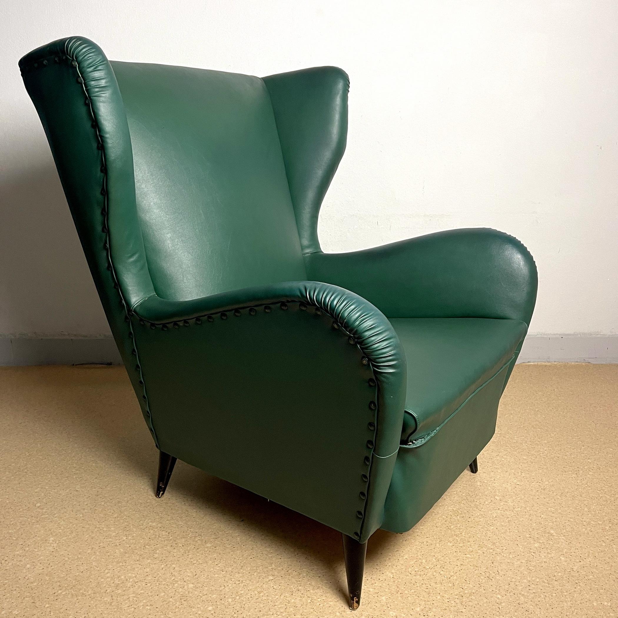 Armchair of Paolo Buffa Italy 1950s Green leather 3