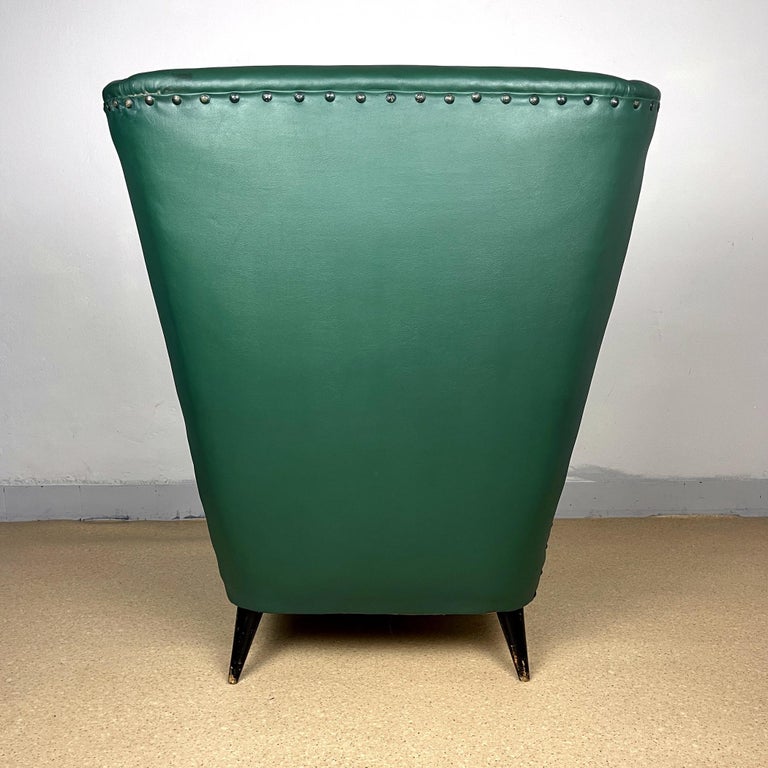 20th Century Armchair of Paolo Buffa Italy 1950s Green leather For Sale
