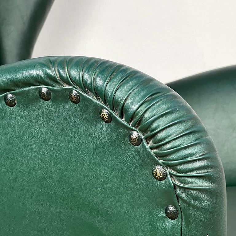 Armchair of Paolo Buffa Italy 1950s Green leather For Sale 2