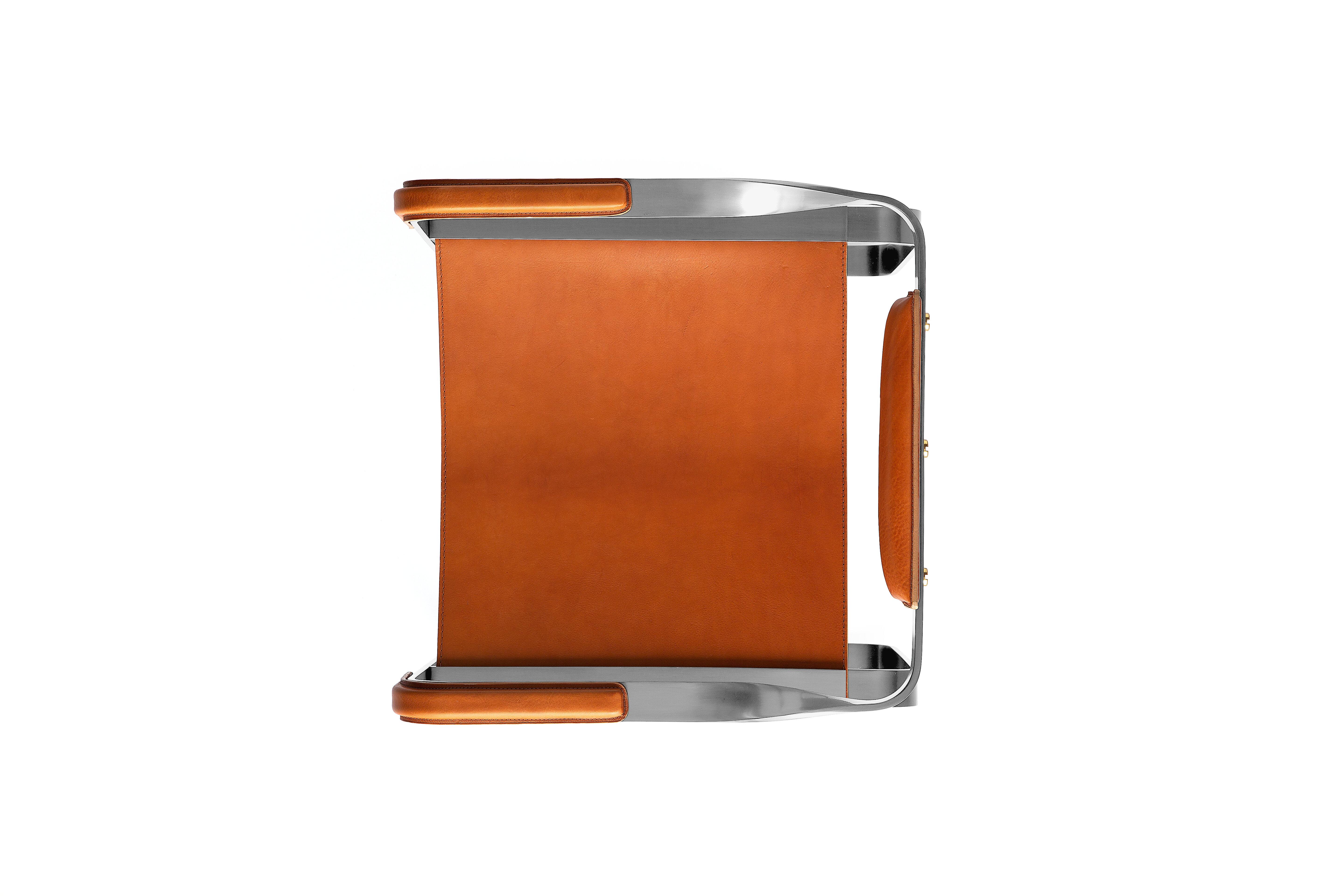 Sessel, Old Silver Steel & Natural Tobacco Saddle Leather, Contemporary Style (Spanisch) im Angebot