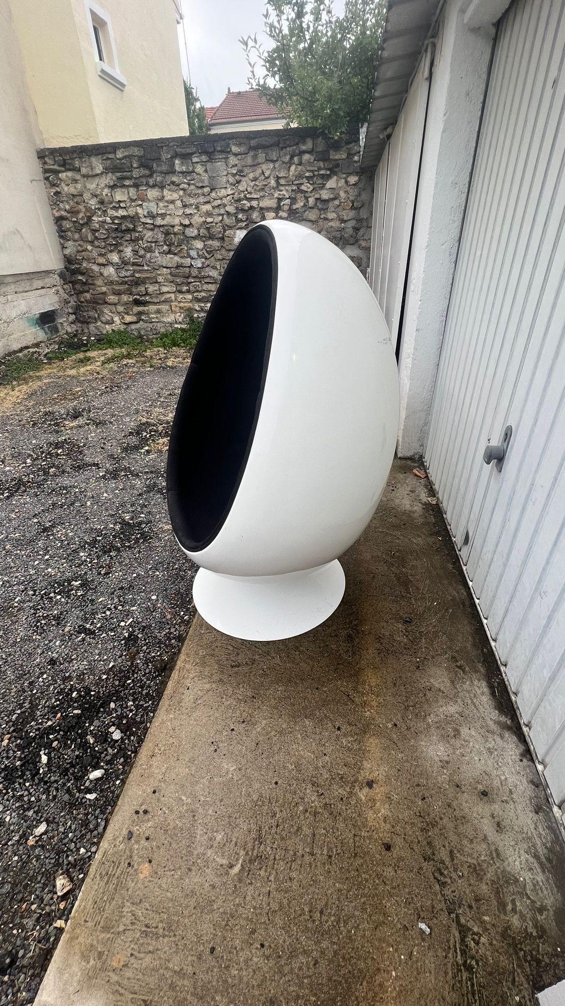 henrik thor larsen ovalia egg chair