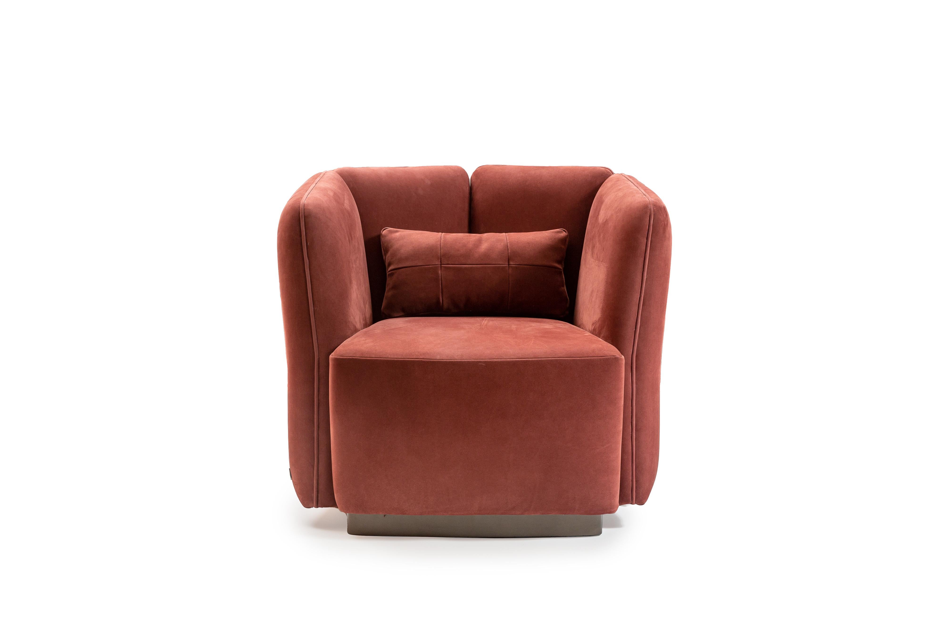 Modern Armchair in Nabuk Leather and Metal Base For Sale