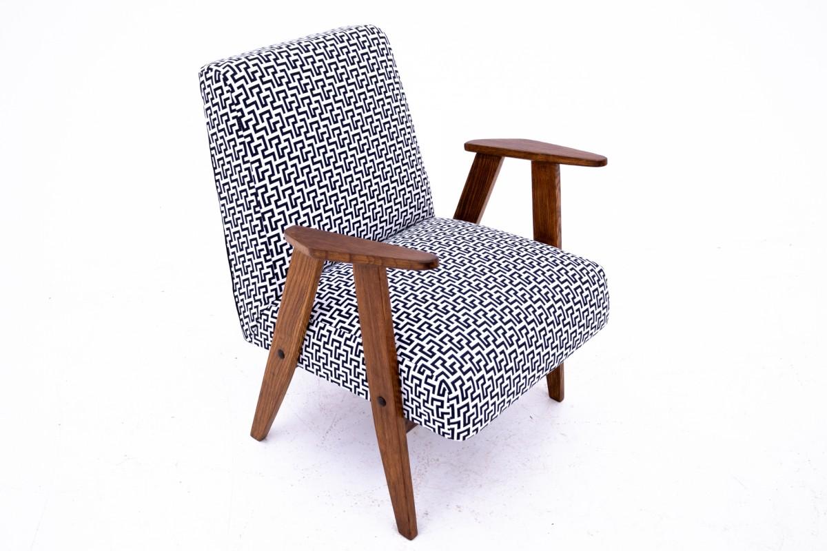 Armchair, Poland, 1960s.

The armchair's form refers to the icon of Polish design in the 1960s, the 366 armchair designed by Józef Chierowski. The timeless form will work great in today's interiors.

Very good condition, after professional