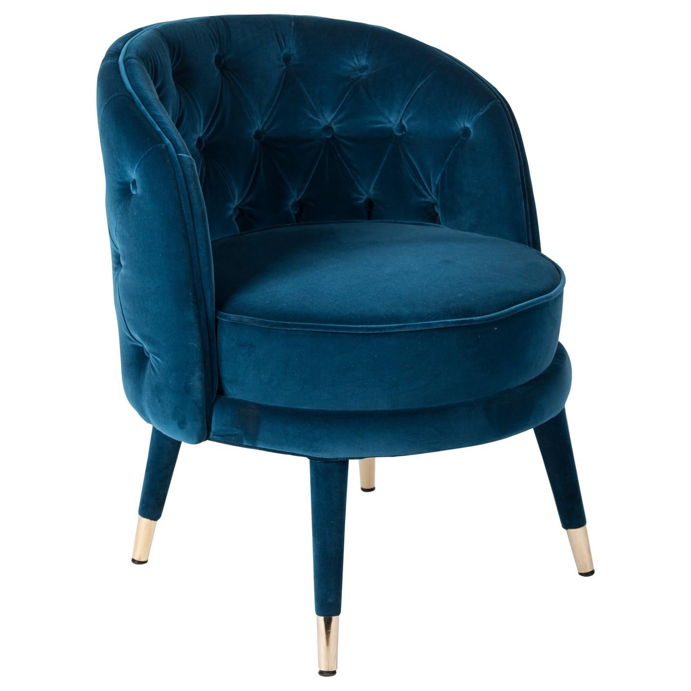 Runder Kapitonn-Sessel, blauer Samtstoff, hergestellt in Italien im Angebot