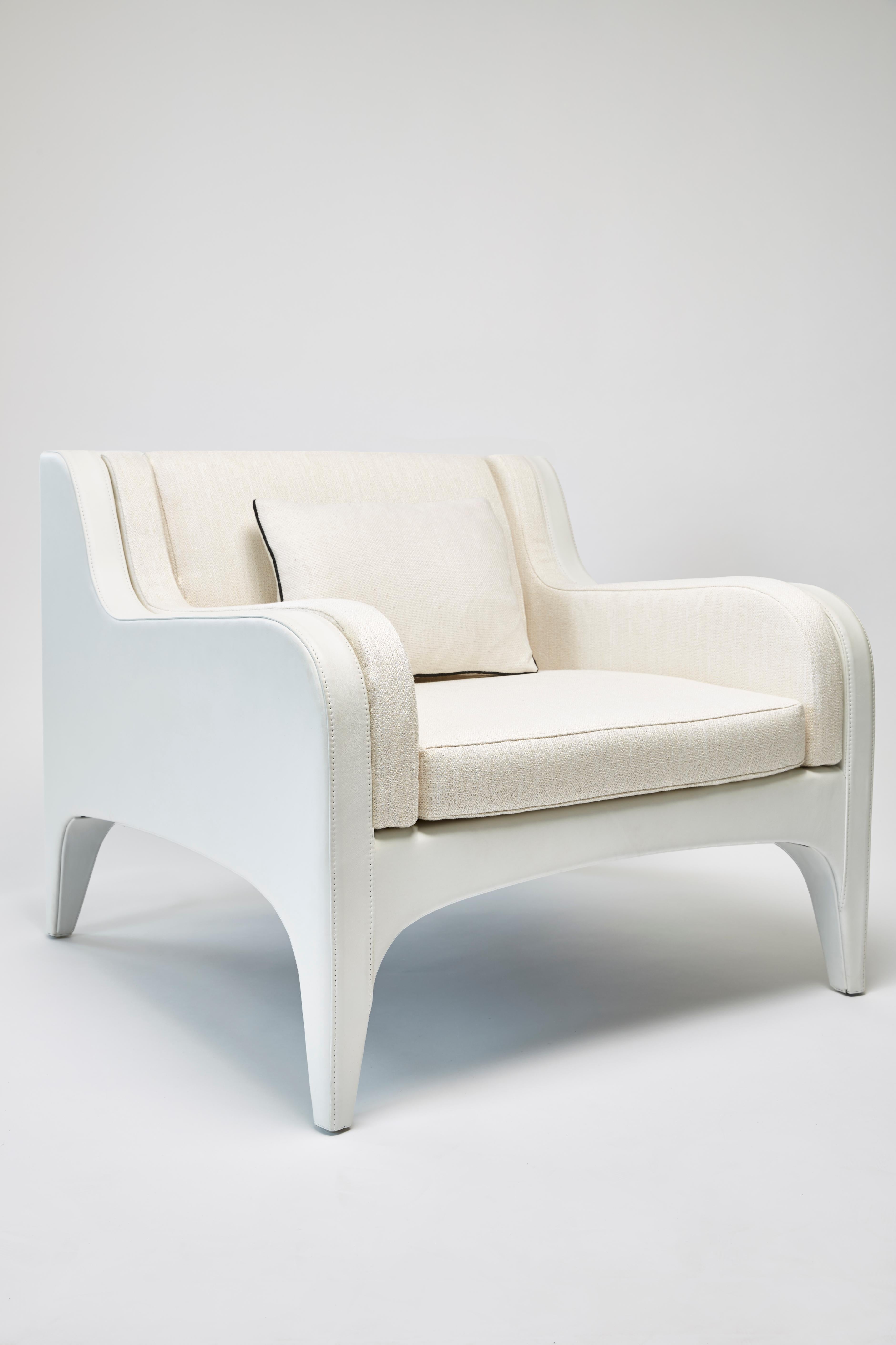 Armchair SEASON by Reda Amalou Design - White Leather In New Condition For Sale In Paris, FR