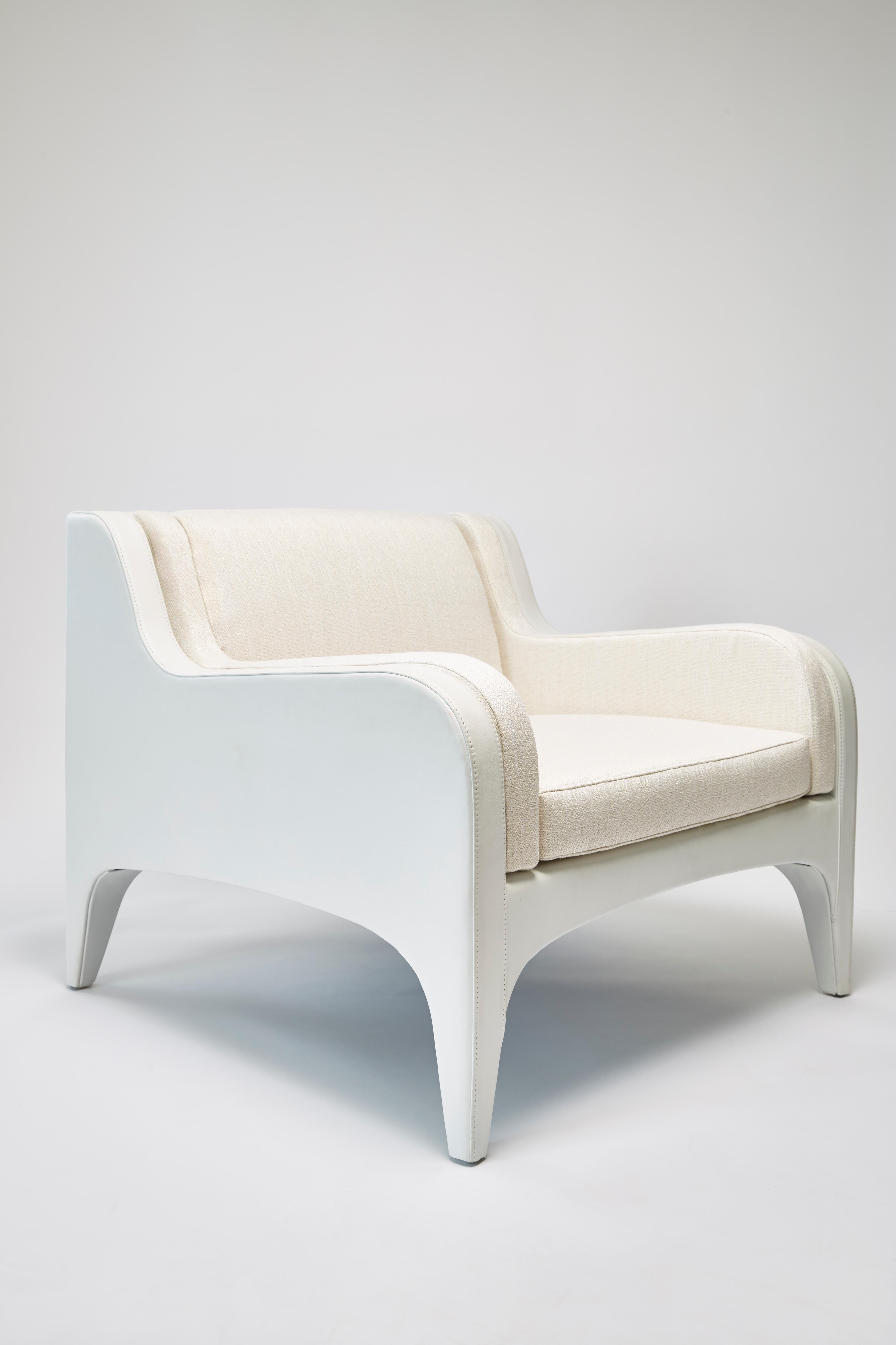 Contemporary Armchair SEASON by Reda Amalou Design - White Leather For Sale