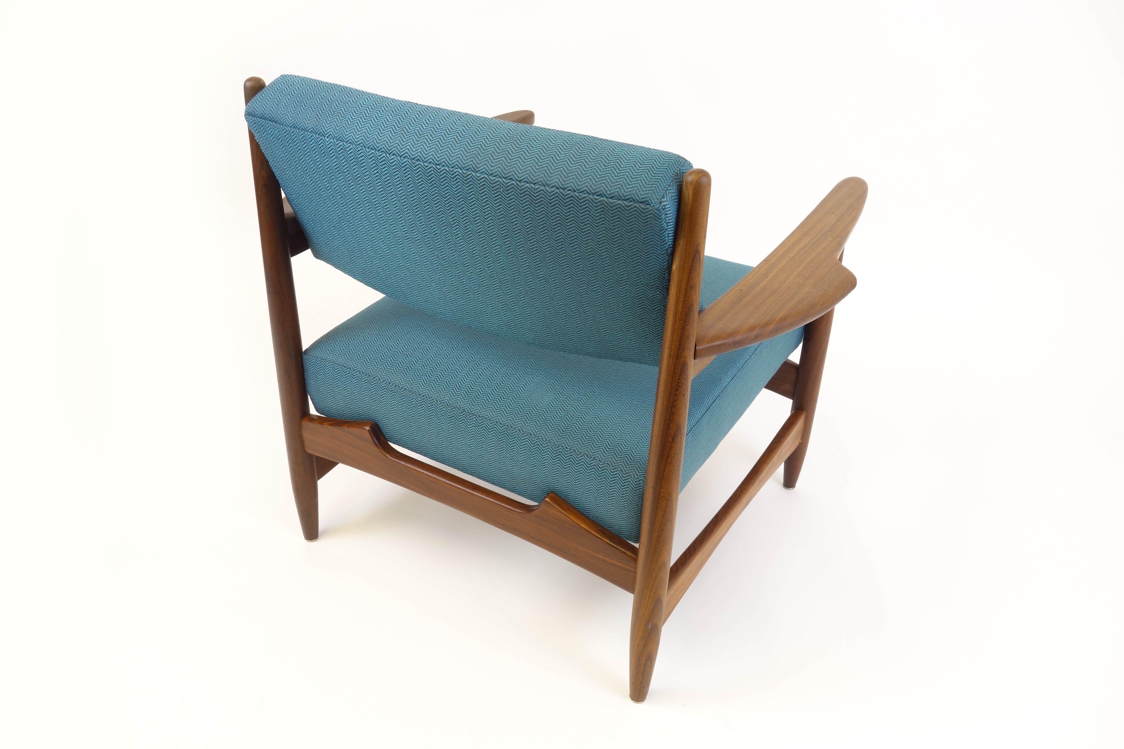 Sessel aus Teakholz, dänisches Design im Stil von Finn Juhl, Dänemark 1960er Jahre (Dänisch) im Angebot