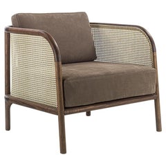Armchair that reinterprets classic craftsmanship Riva 1920 Vienna