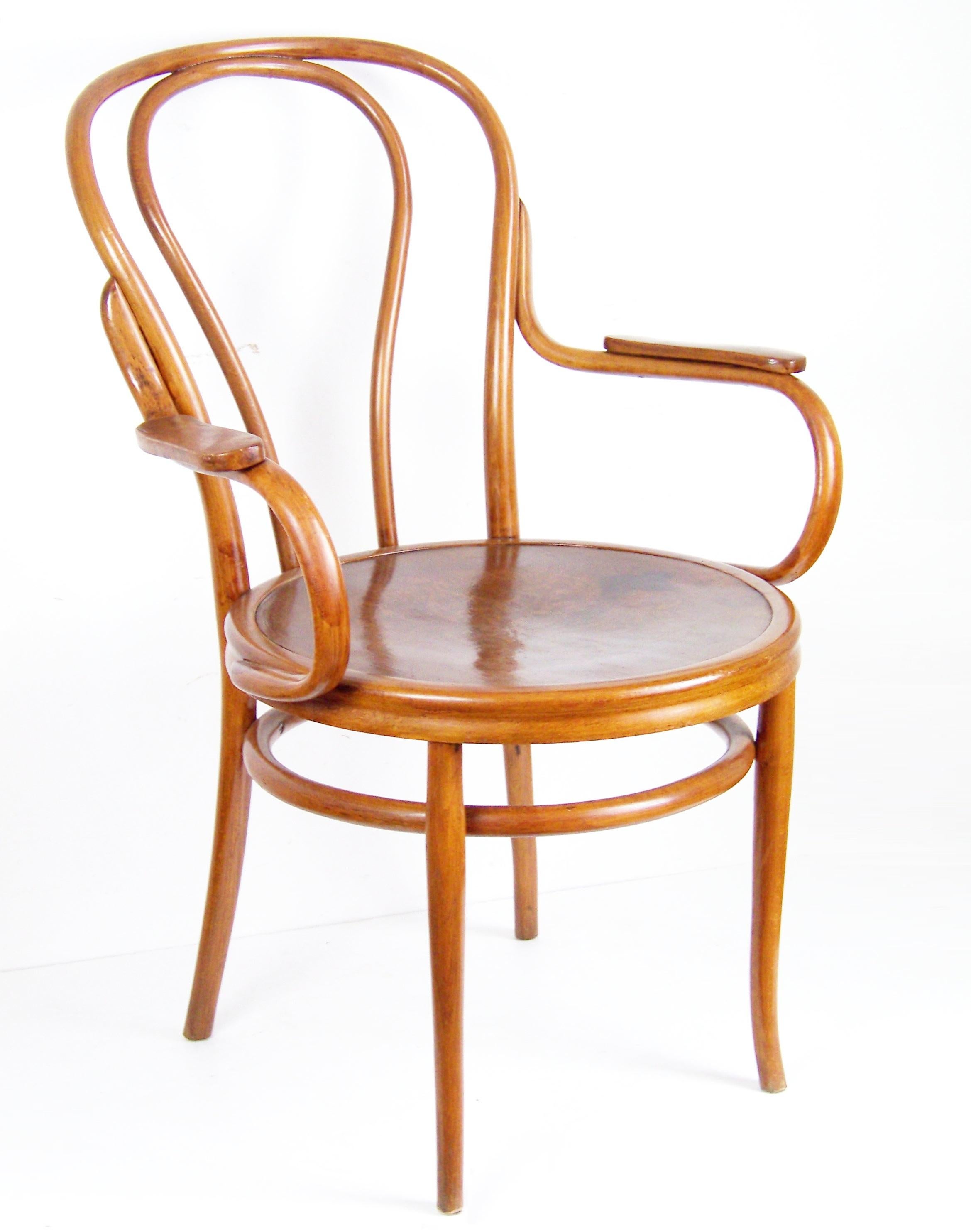 Armchair Thonet Nr.18 For Sale at 1stDibs