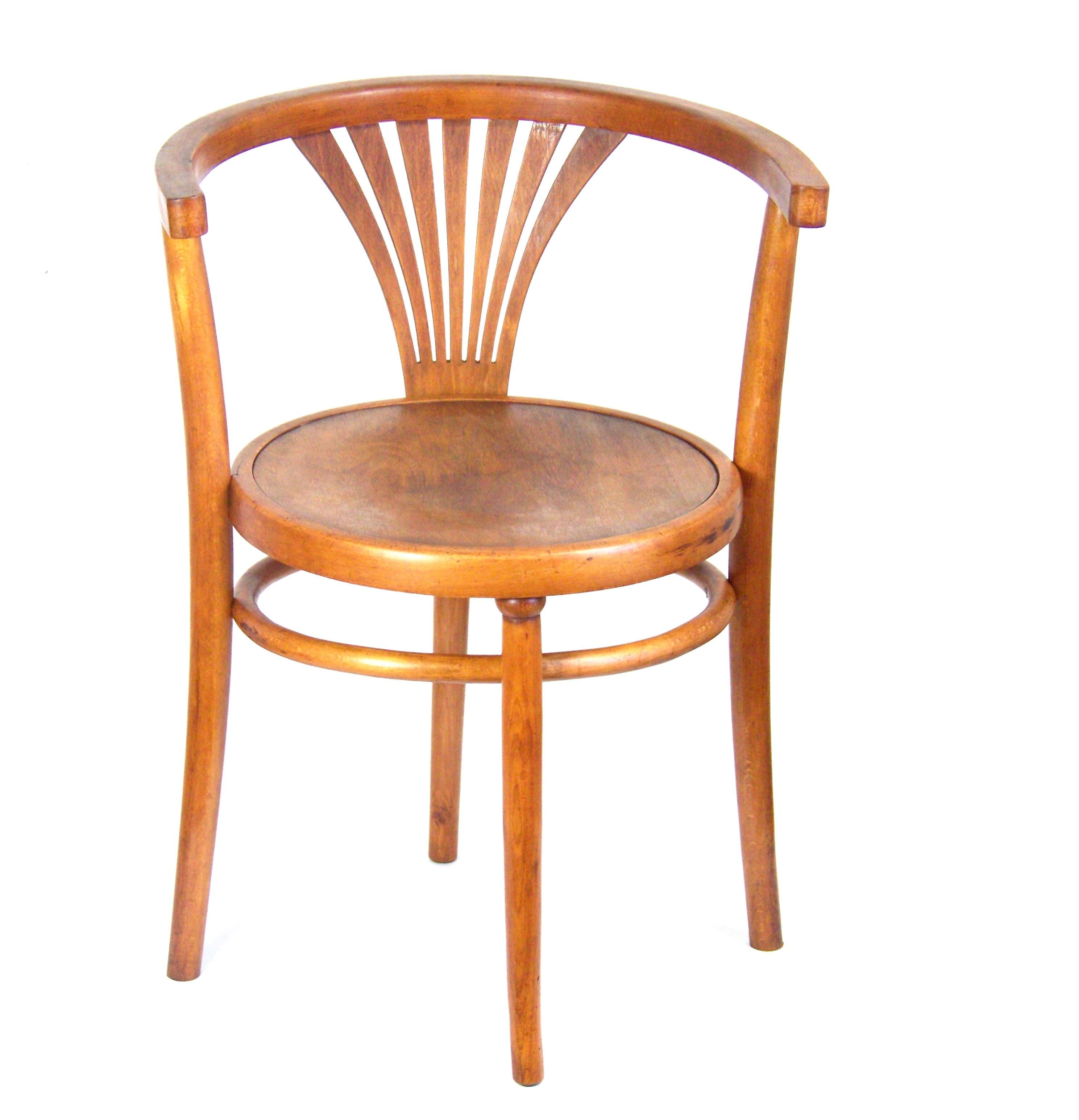 20th Century Armchair Thonet Nr.28, circa 1920