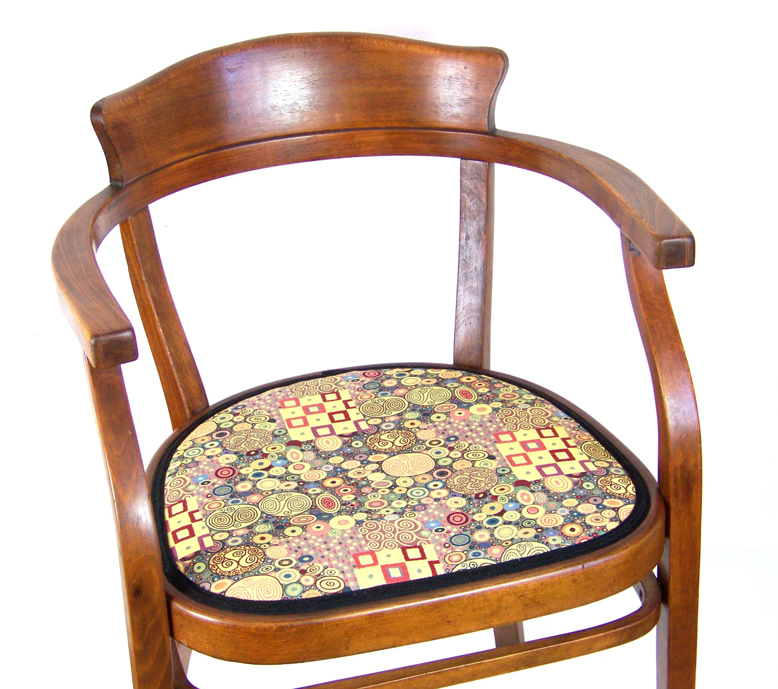 Perfectly cleaned and finely polished with shellac. New upholstery inspired by the work of Gustav Klimt.