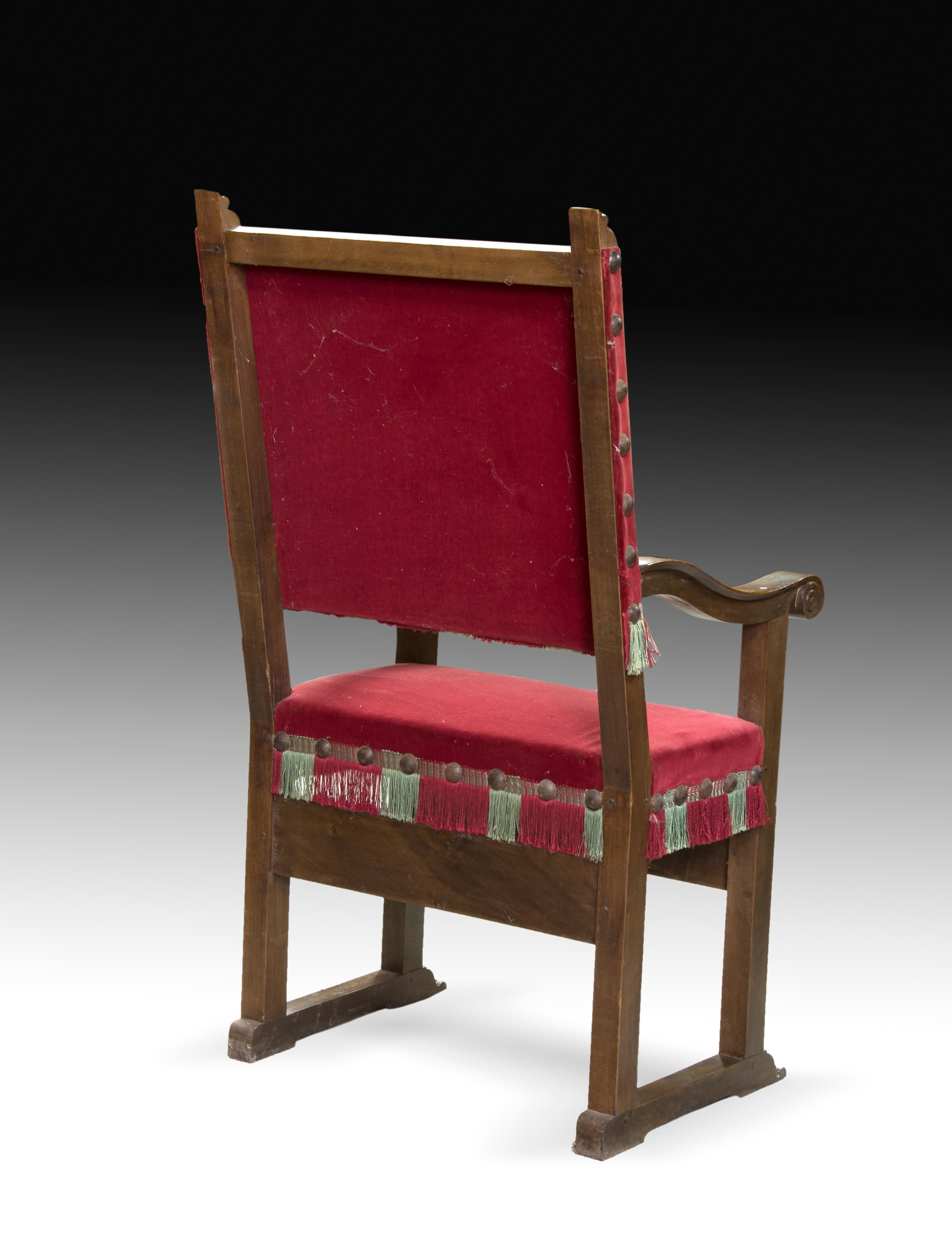 Sessel „Typ „Friar““ Holz, Textil, Spanien, 20. Jahrhundert (Spanisch) im Angebot