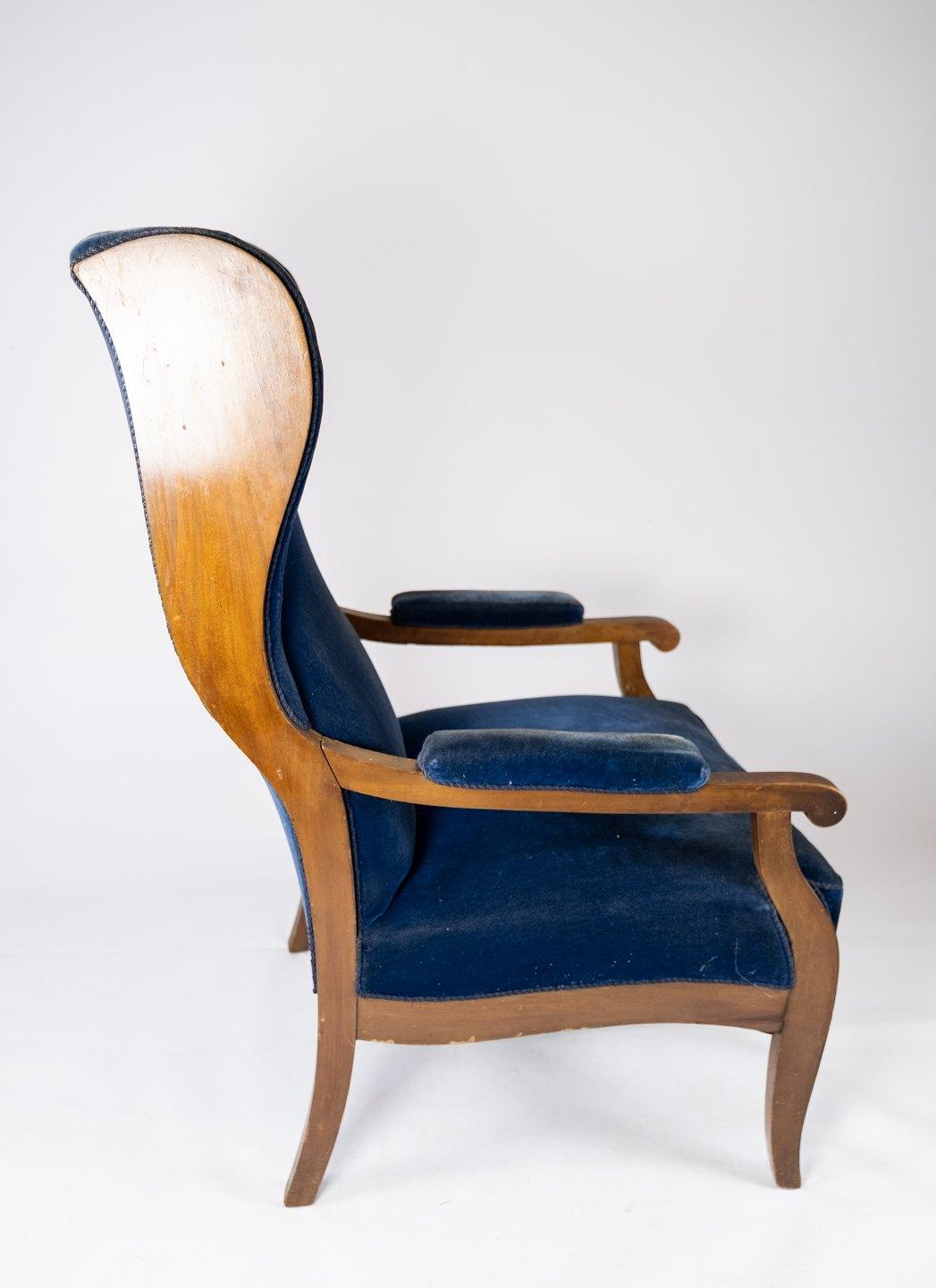 Armchair Made In Blue Velvet & Mahogany Designed By Fritz Henningsen From 1940s In Good Condition For Sale In Lejre, DK