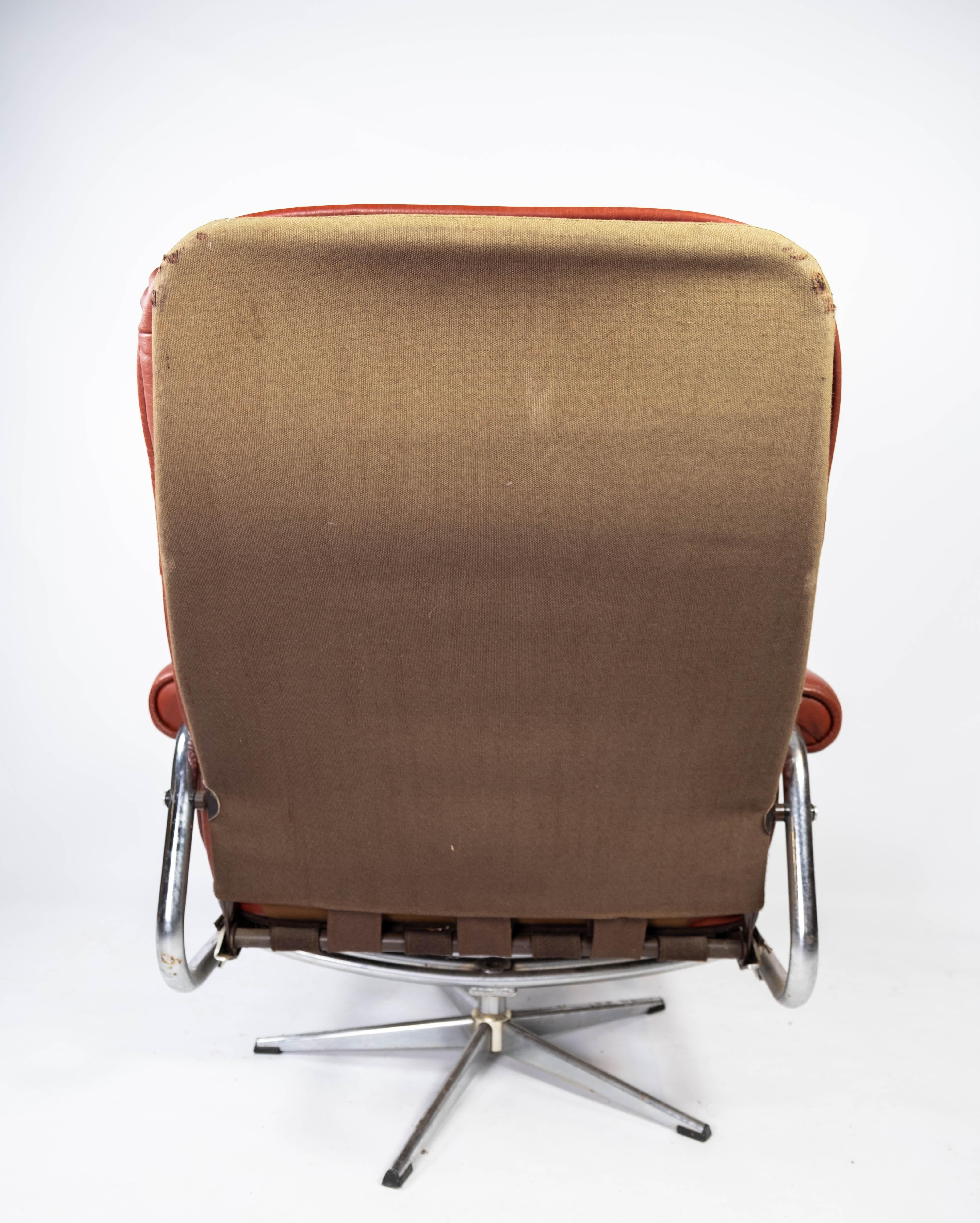 Armchair Upholstered with Red Leather and Frame of Metal, of Danish Design, 1960 For Sale 6