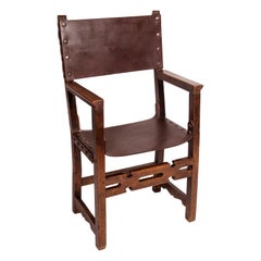 Fauteuil Noyer Cuir Brown Espagnol 17ème siècle Baroque Cordoba Ferronnerie