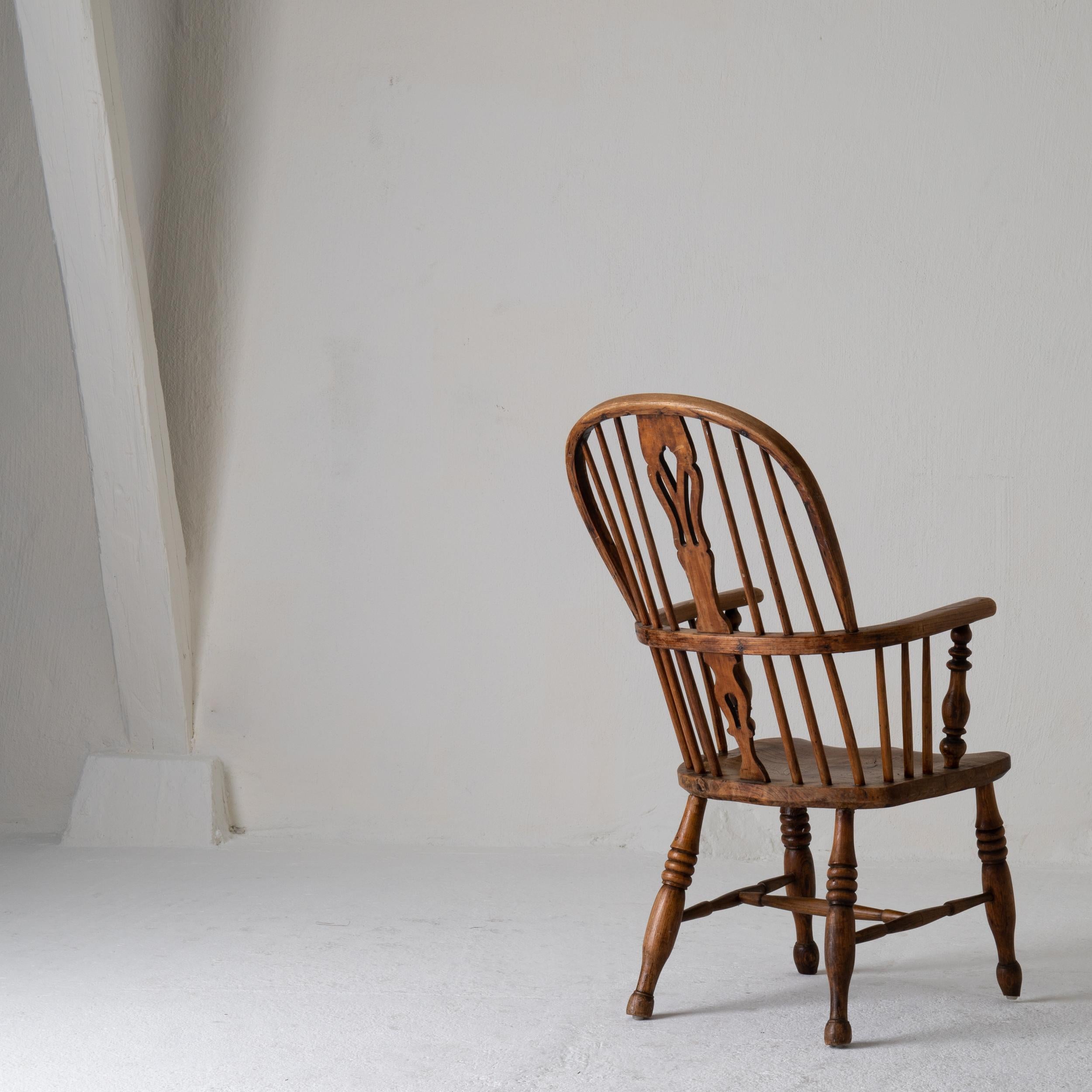 Armchair Windsor English Brown, 19th Century, England For Sale 6