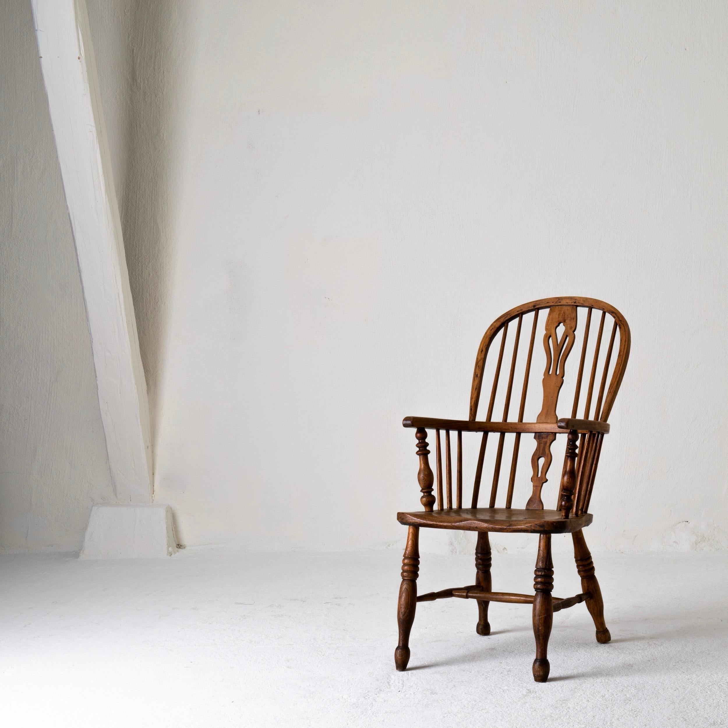 Armchair Windsor English brown, 19th century, England. An armchair made in England during the 19th century. Windsor. Original finish. Lovely patina.