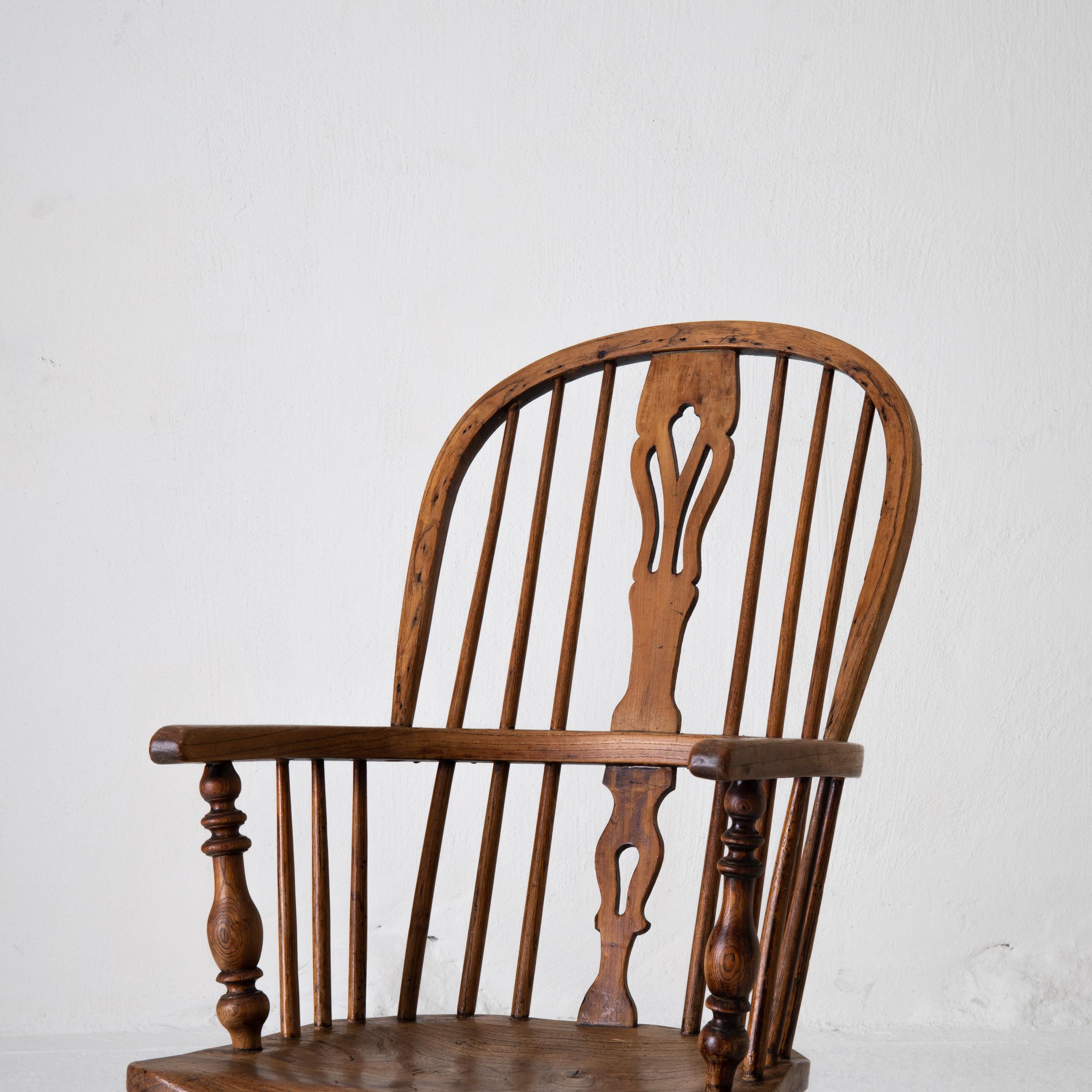 Victorian Armchair Windsor English Brown, 19th Century, England For Sale