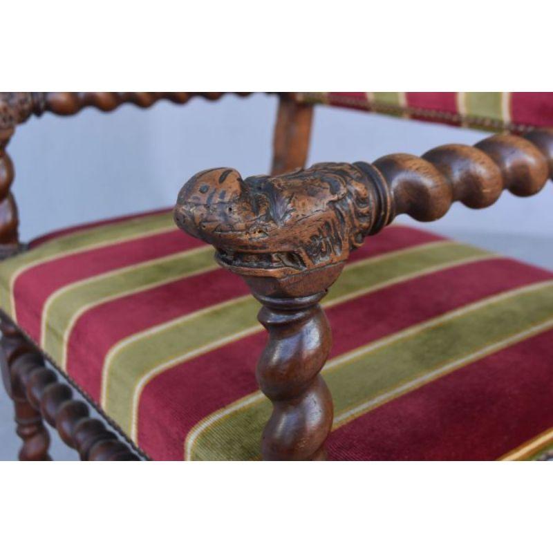 Armchair with Arms of the Seventeenth Period In Fair Condition For Sale In Marseille, FR