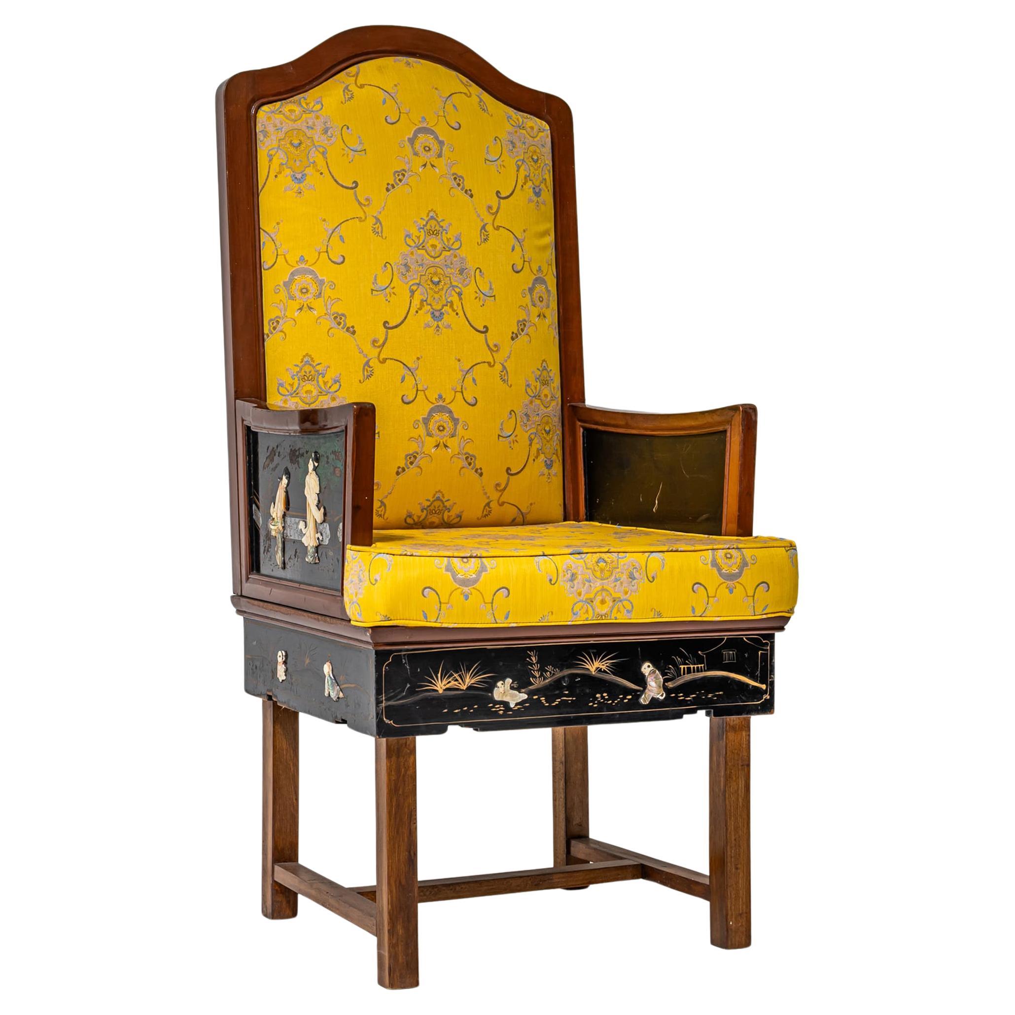 Poltrona con decorazioni in lacca Chinoiserie, probabilmente inizio XX secolo