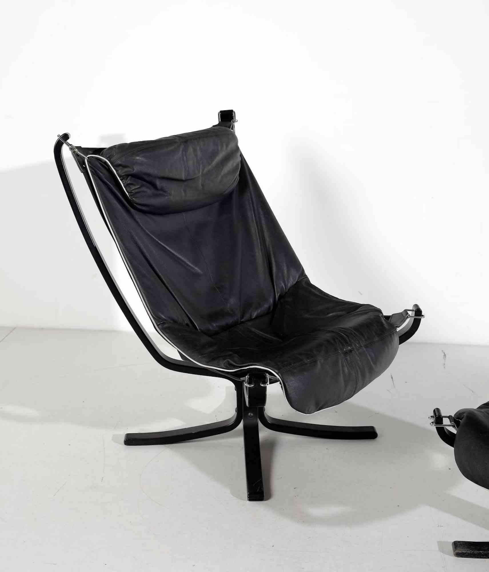 Armchair with Footrest by Sigurd Ressel for Poltrona Frau, 1980 In Good Condition For Sale In Roma, IT