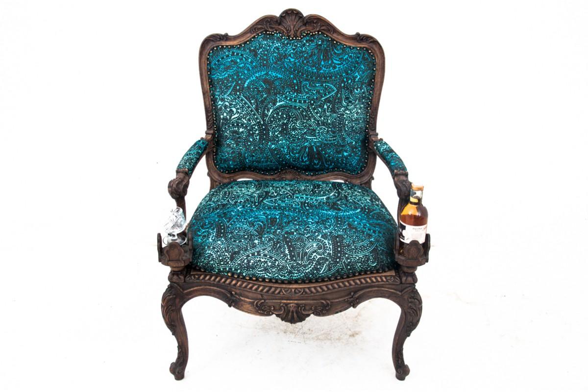 Late 19th Century Armchair with footstool, France, circa 1880. For Sale