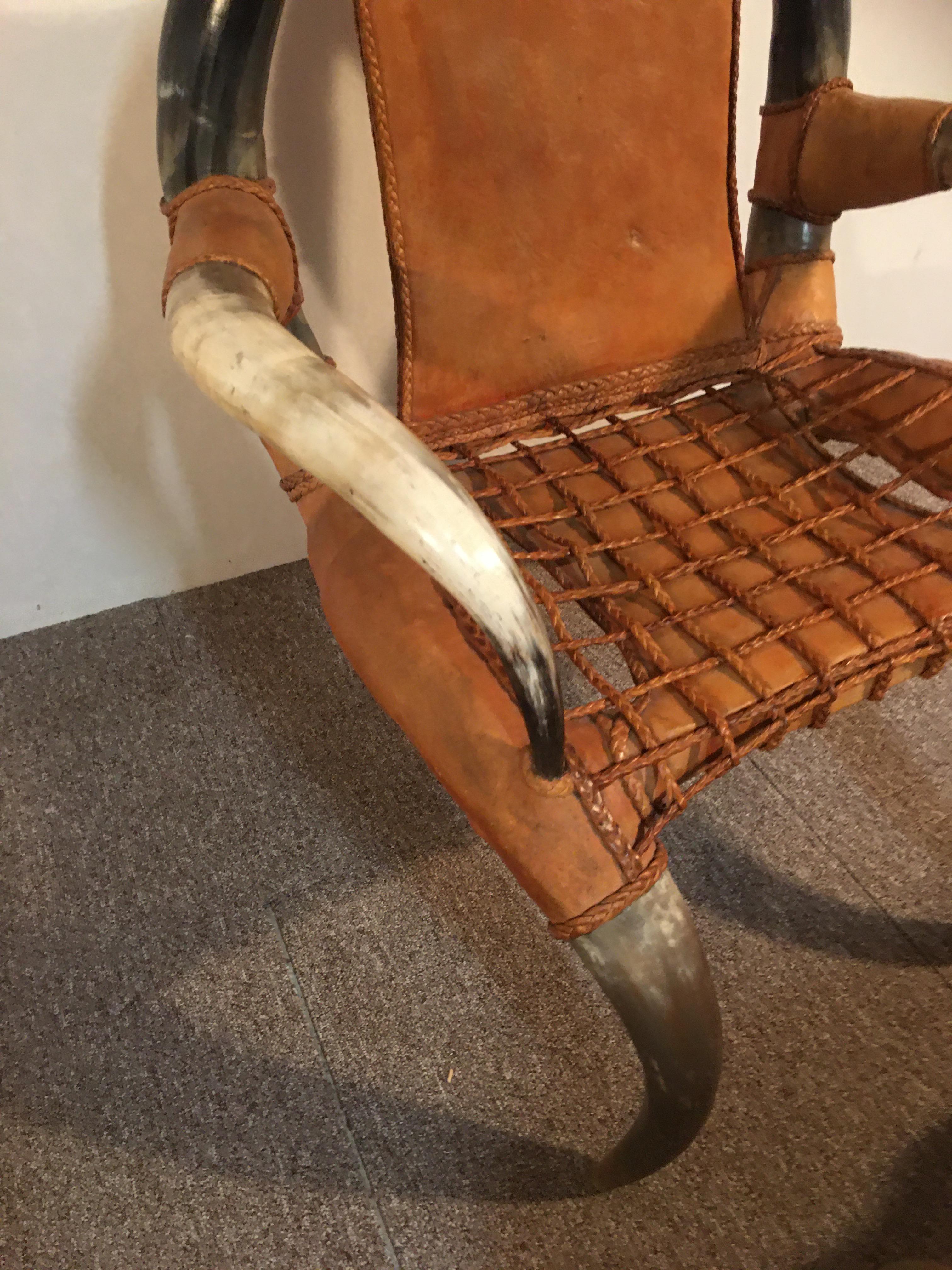 Armchair with Ottoman Antique Horn In Fair Condition For Sale In Nice, FR