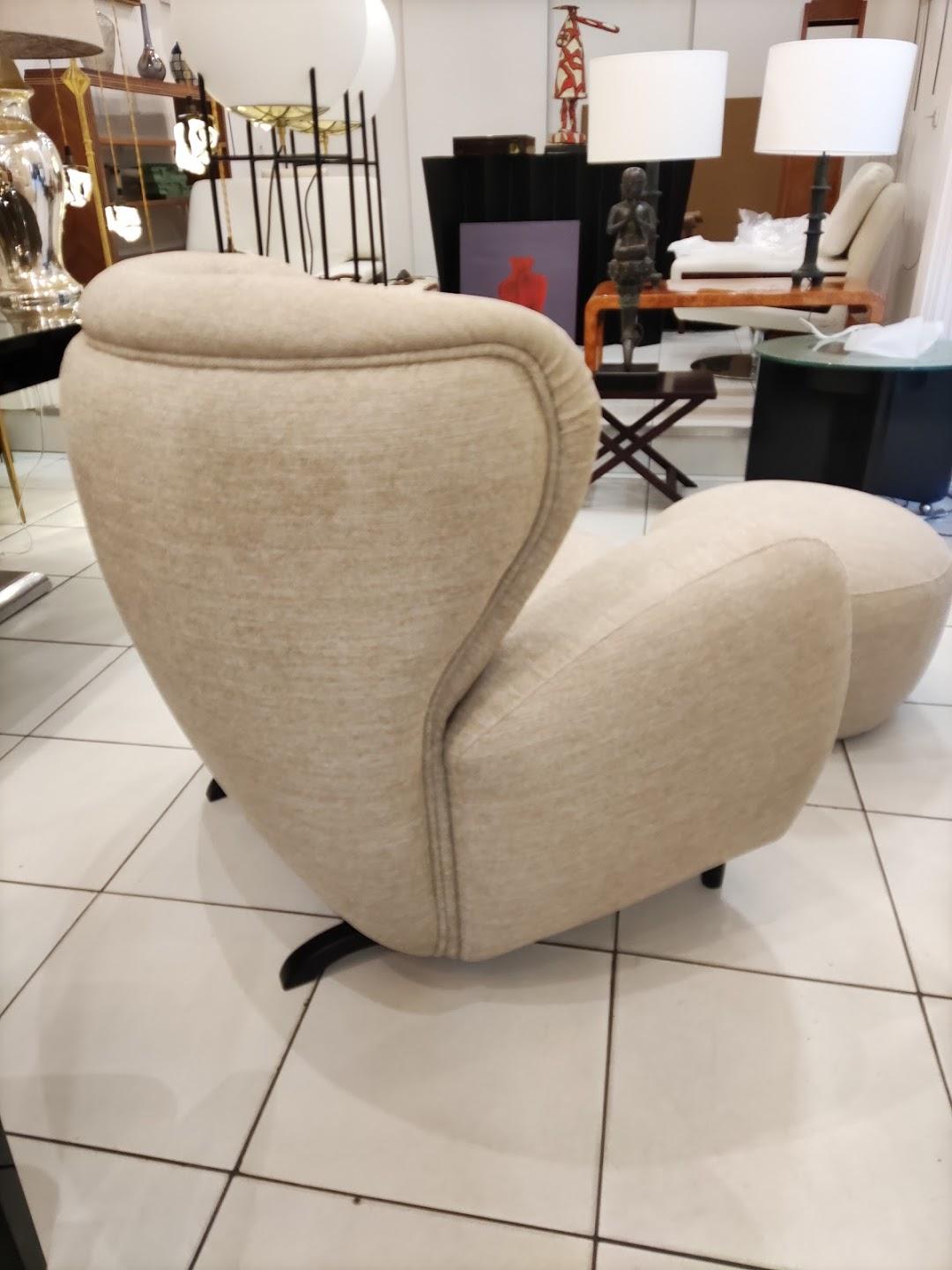 Armchair with Ottoman in Beige Fabric For Sale 1