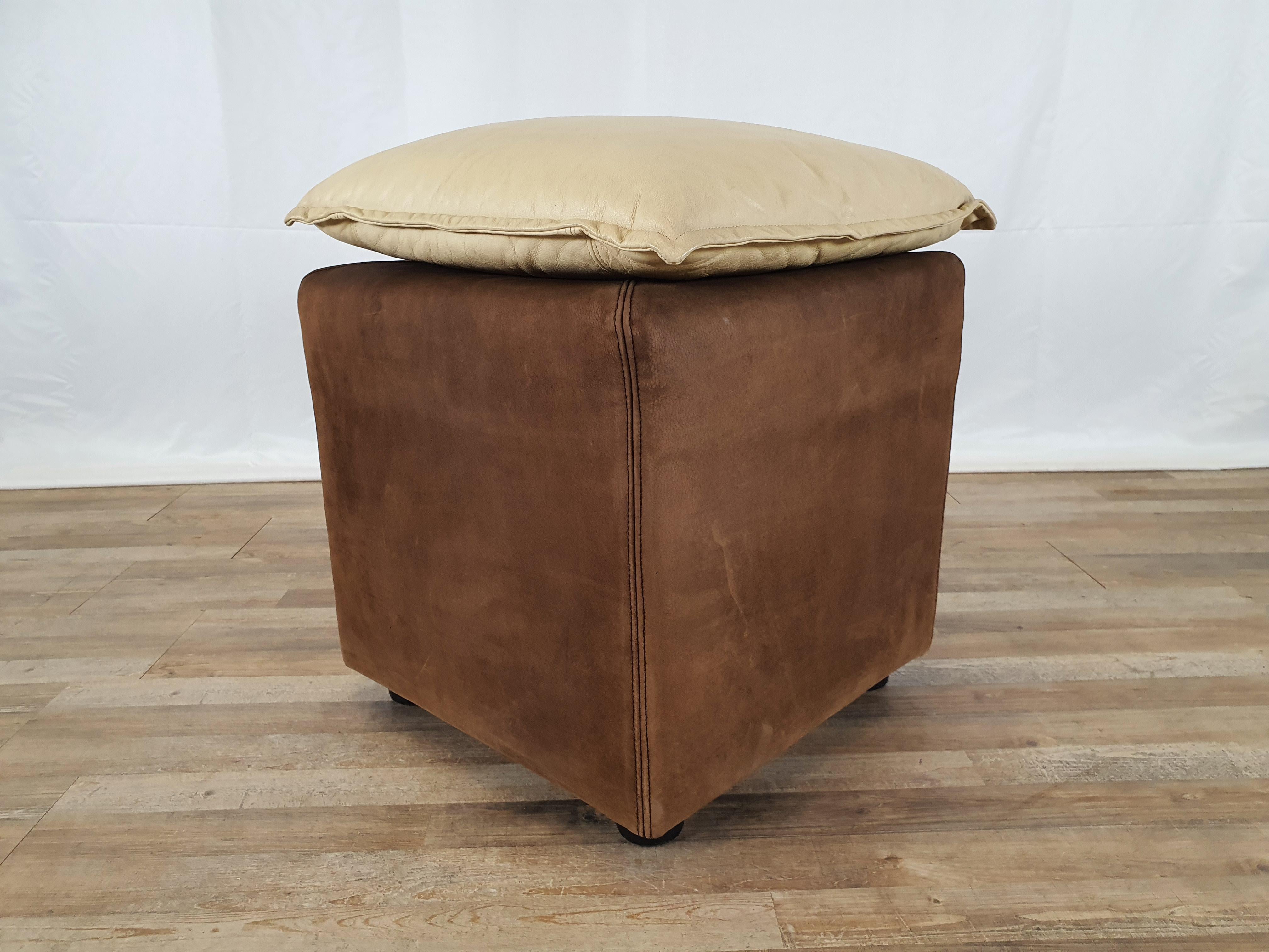 Armchair with Pouf in Leather and Suede For Sale 11