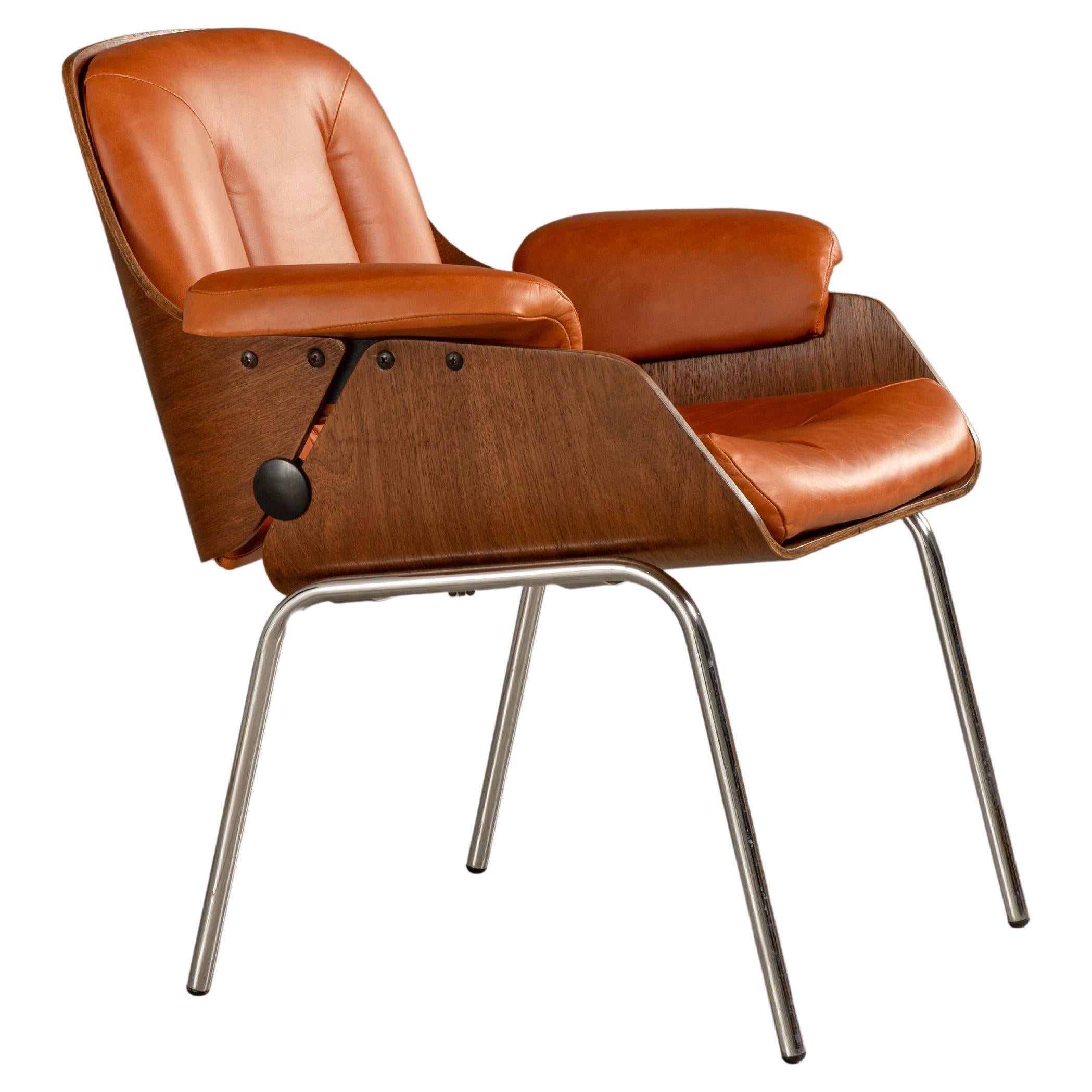 Armchair with Wood, Leather and Steel, by Carlo Fongaro, Brazilian Mid-Century For Sale