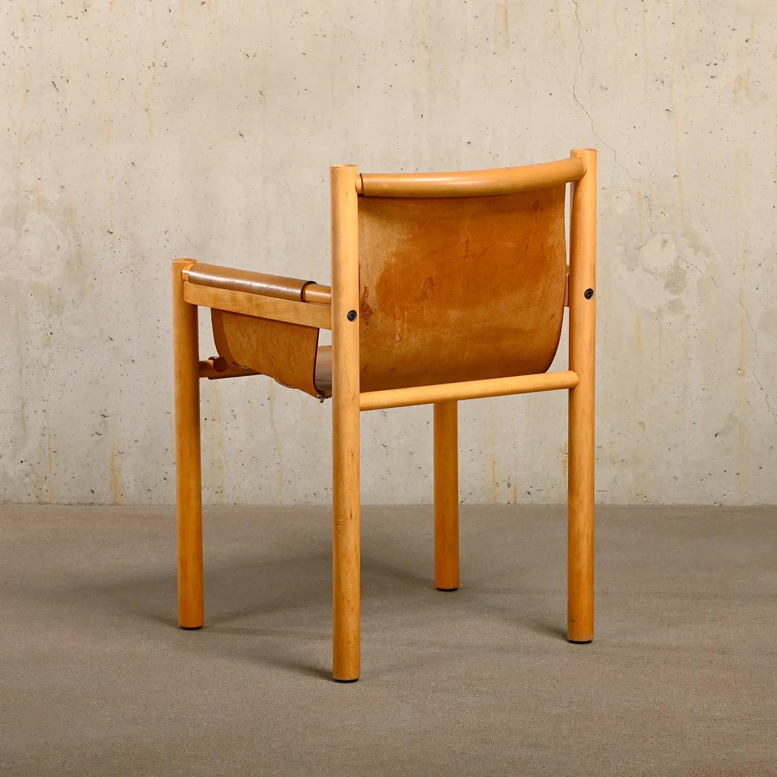 Mid-Century Modern Armchair Wood and cognac colored Saddle Leather, Ibisco Italy 1970s For Sale