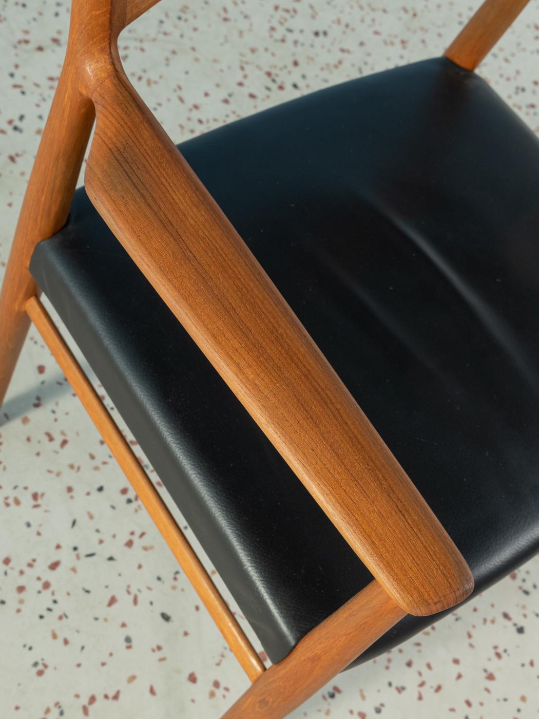 Leather Armchair 418 a from Arne Vodder by Sibast For Sale