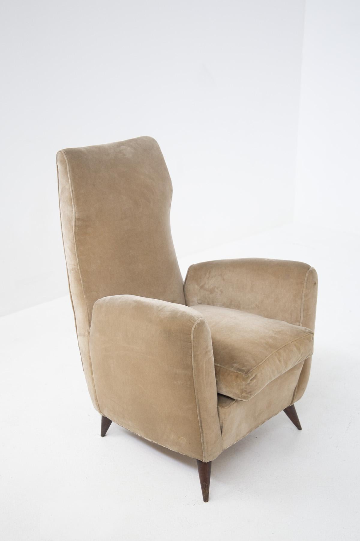 Italian Armchairs Attr. to Giò Ponti for Isa Bergamo in Velvet, Original Label