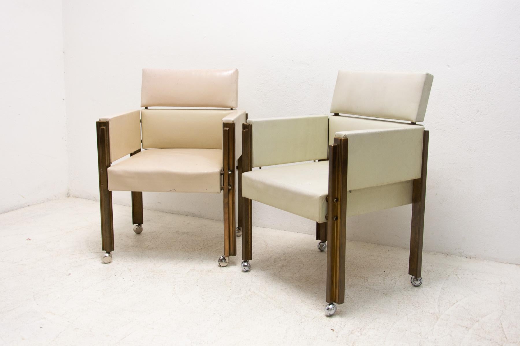 Armchairs by Ladislav Vrátník for Prague Castle, 1970s, Set of 2 In Good Condition For Sale In Prague 8, CZ